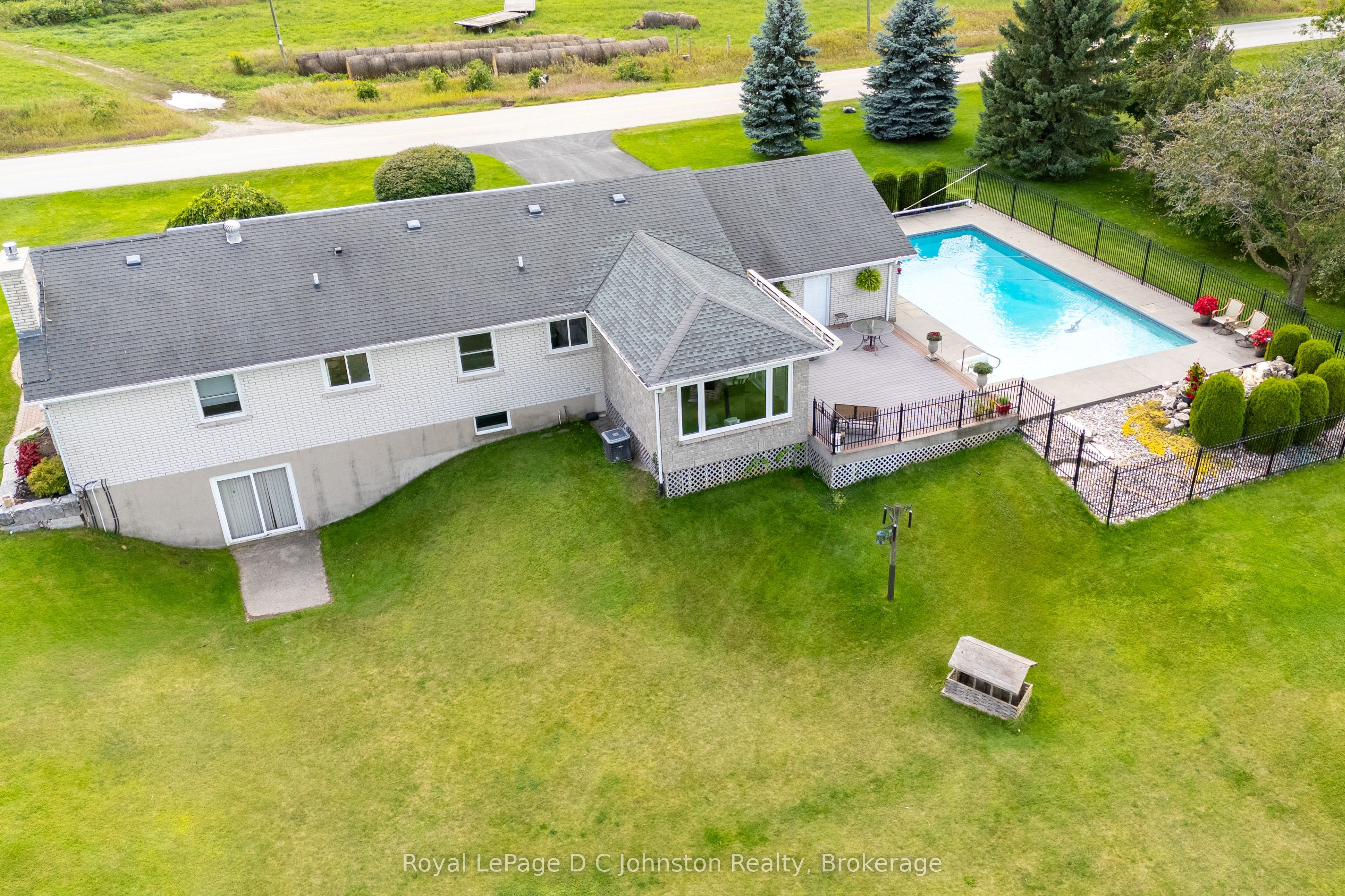 830 Concession 2 Road, Saugeen Shores, ON N0H 2C5 photo 3