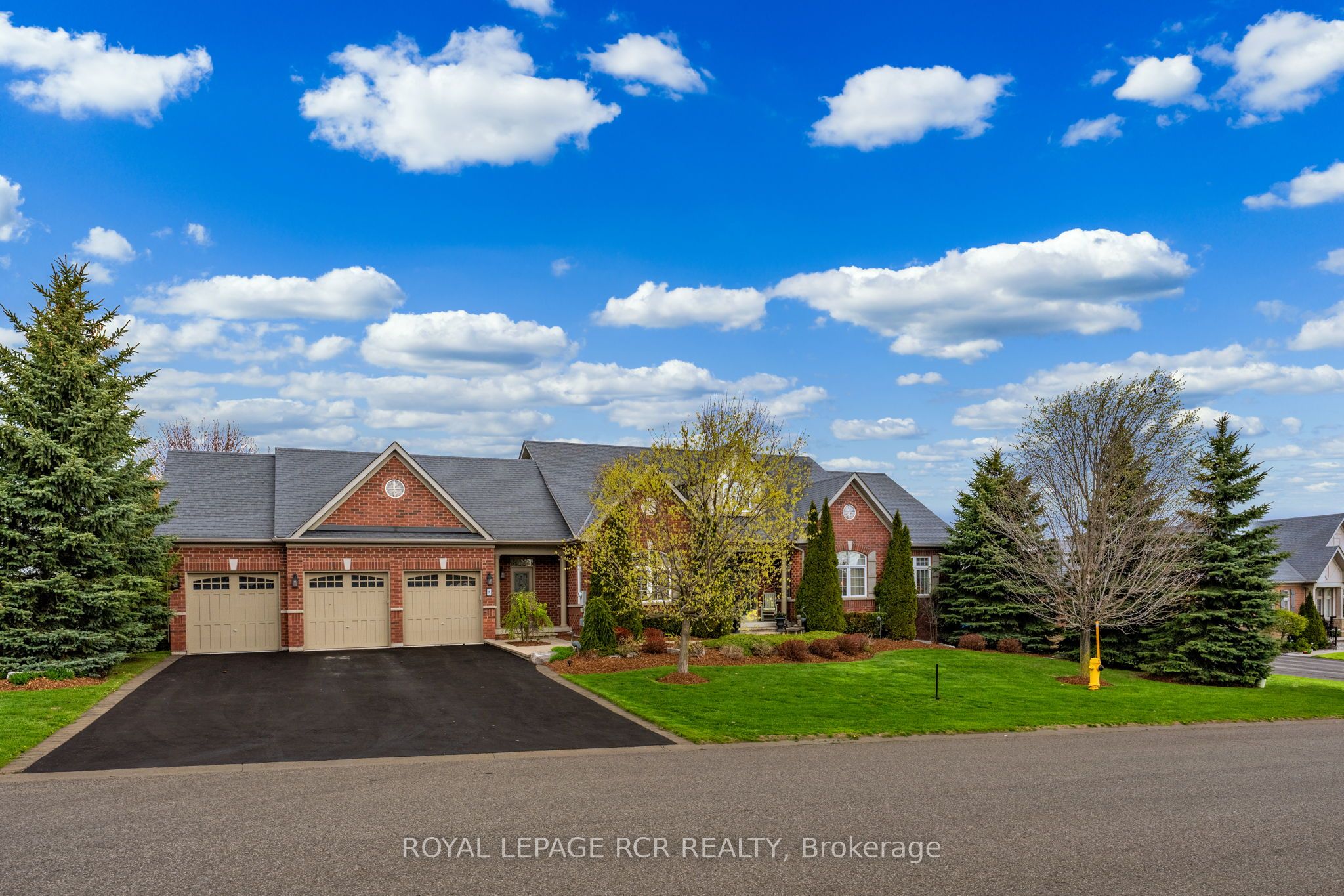 8 Masters Creek Boulevard, Mono, ON L9W 6L7 photo 2
