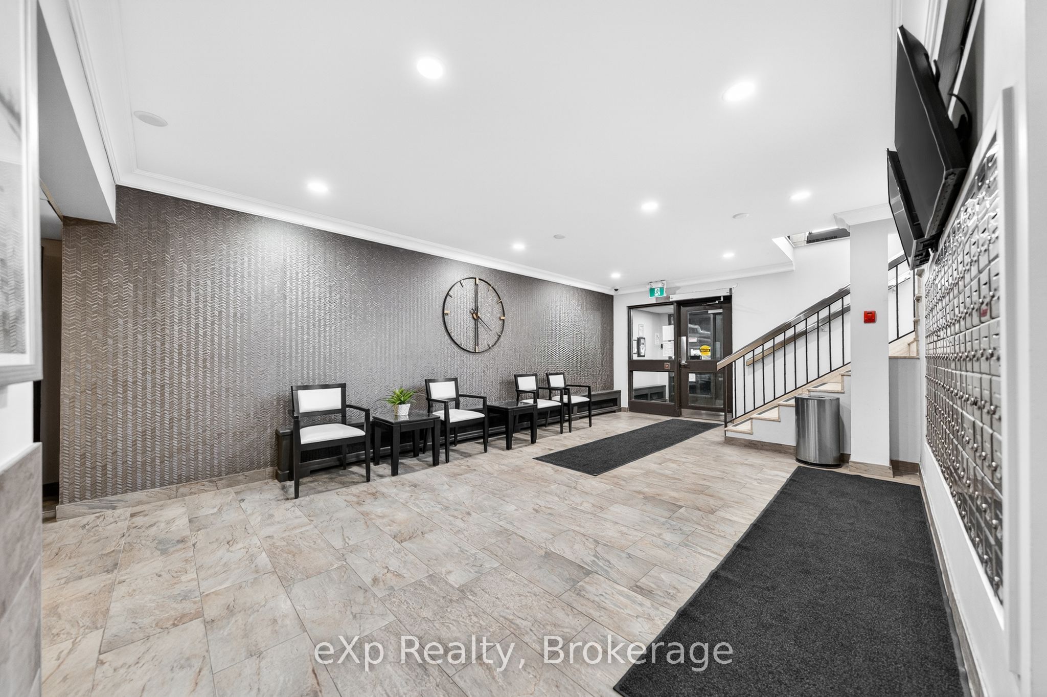 19 Woodlawn Road E 408, Guelph, ON N1H 7B1 photo 5