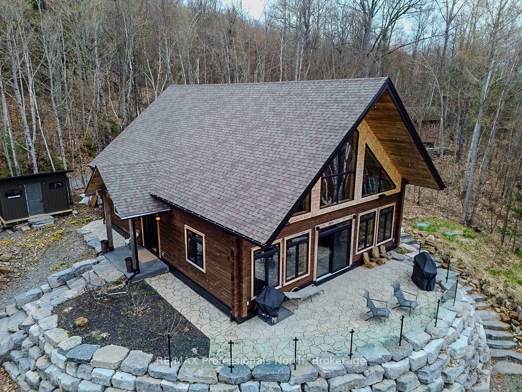 122 Millionaires Walk, Hastings Highlands, ON K0L 1C0