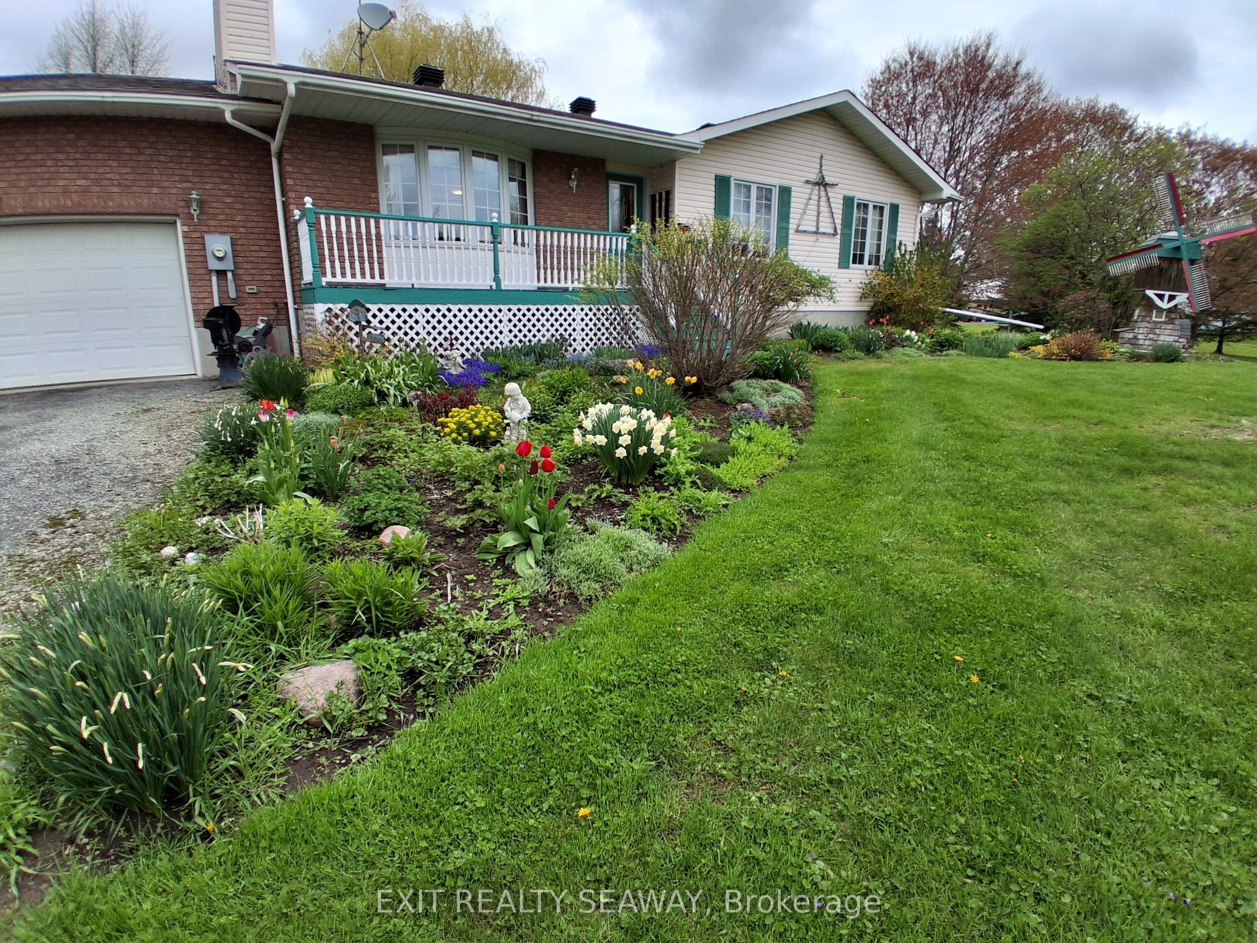 4557 Carman Road N, South Dundas, ON K0E 1C0 photo 5