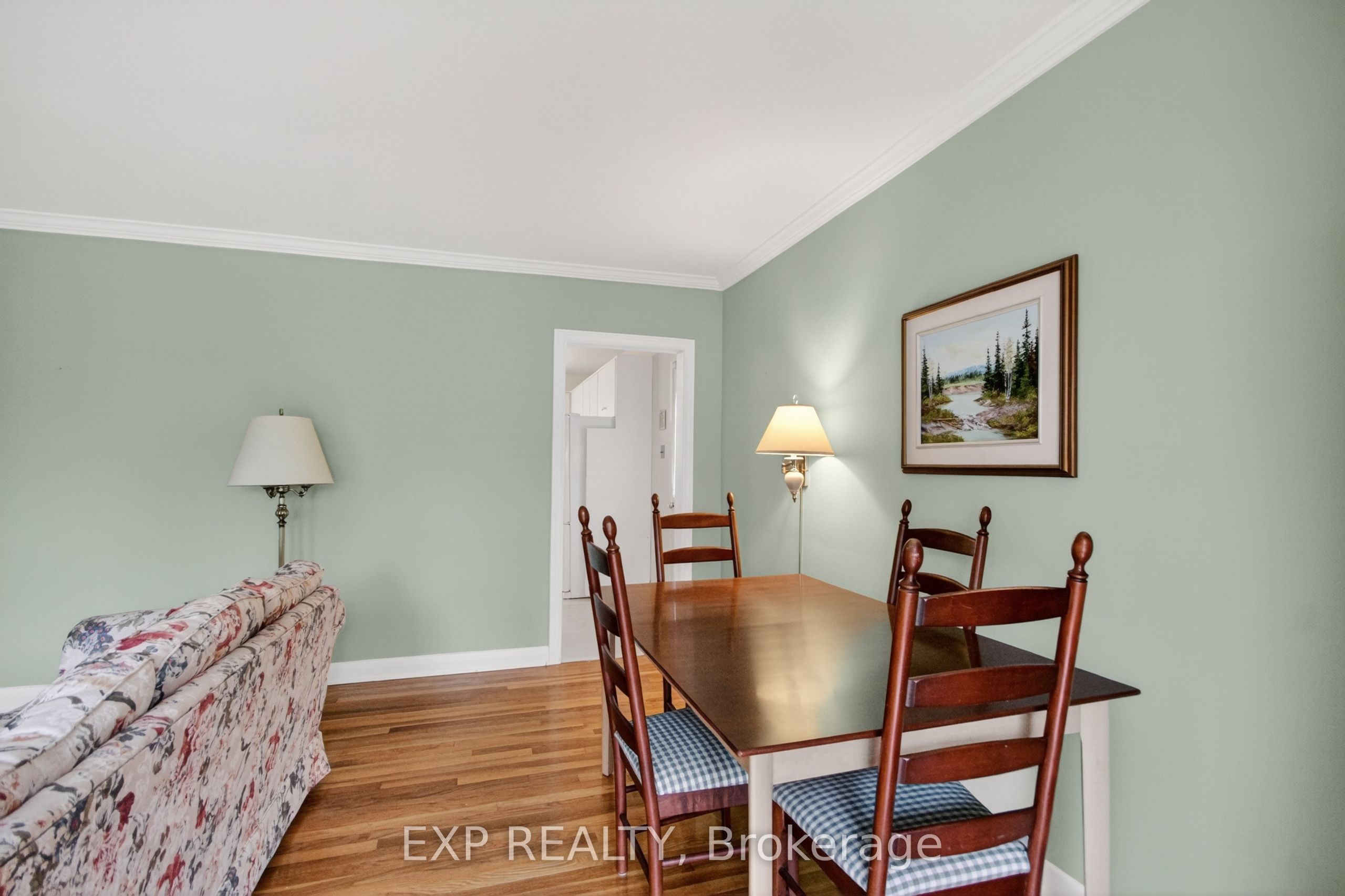 632 Chadburn Avenue, Alta Vista and Area, ON K1G 0Y7 photo 5