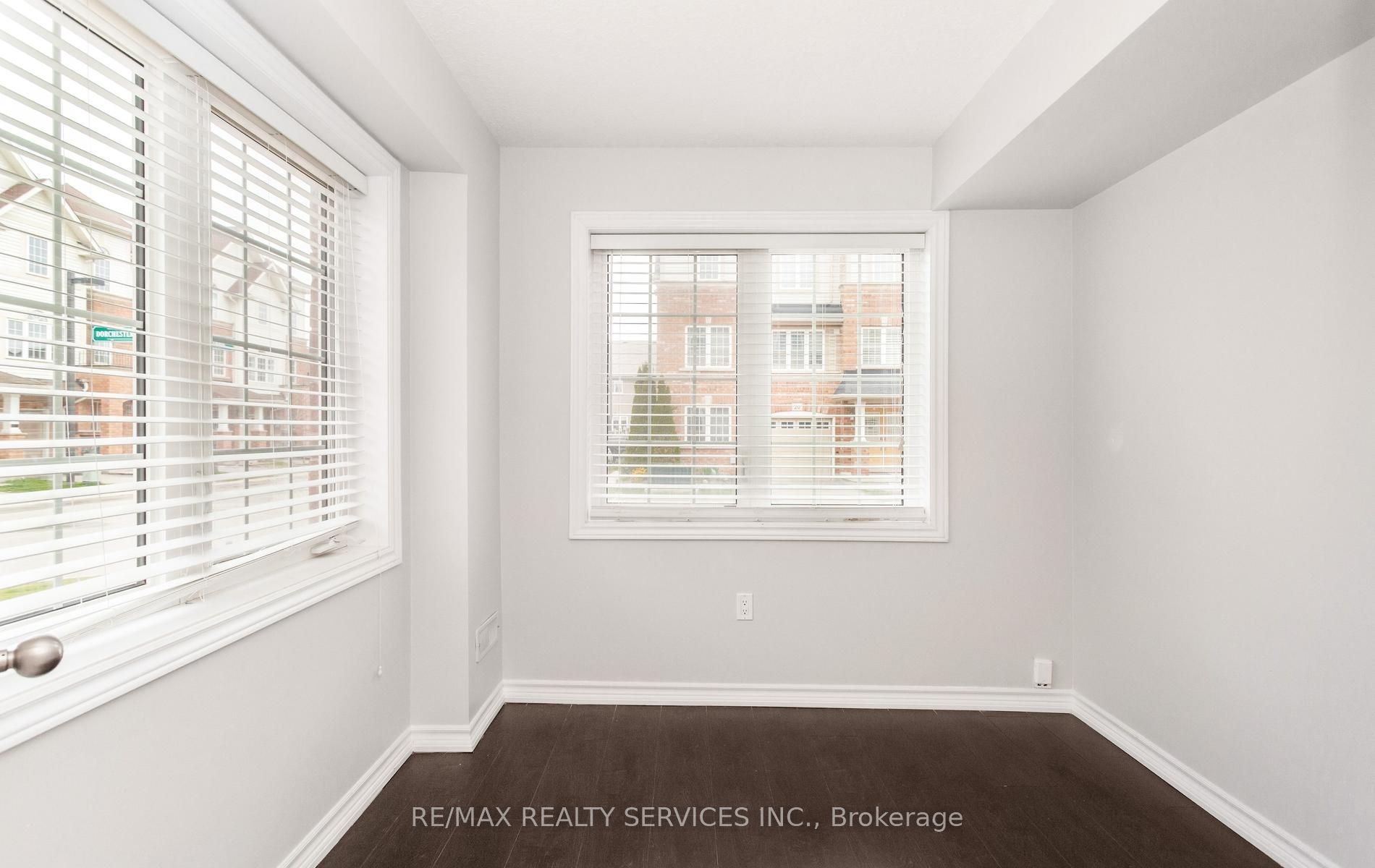 21 Dorchester Terrace, Hamilton, ON L8J 0G4 photo 4
