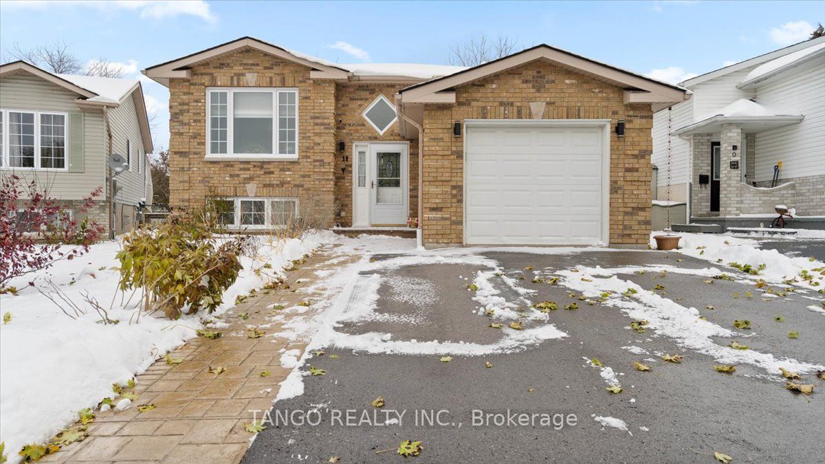 11 Faraday Gardens, Belleville, ON K8P 5J5 photo 4
