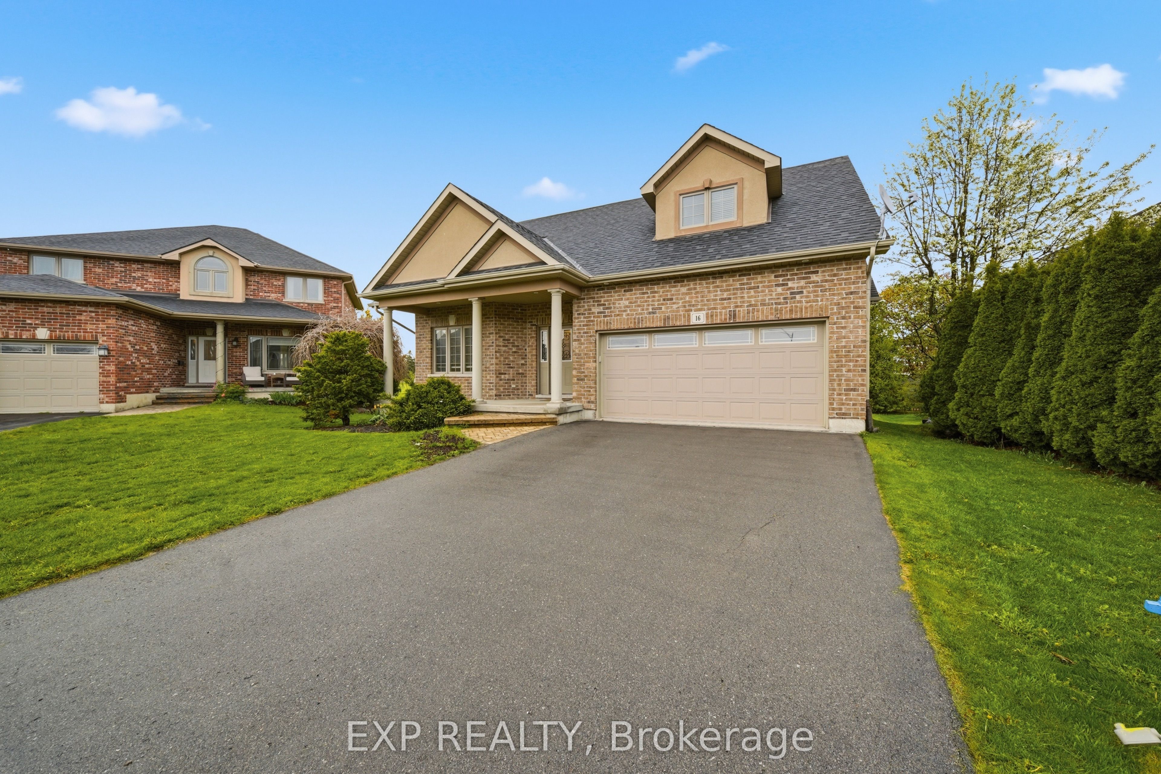 16 Amber Place, Belleville, ON K8P 0B5 photo 2