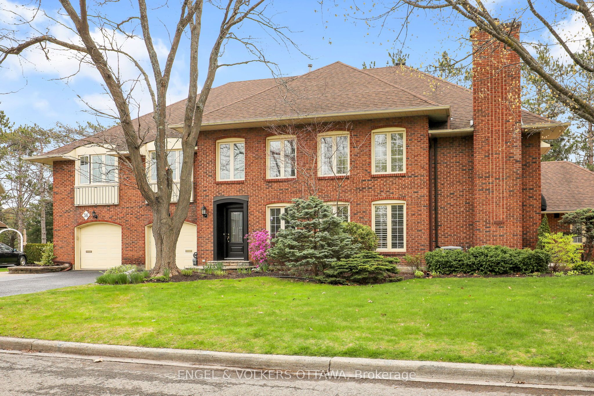 34 Chatsworth Crescent, Hunt Club - Windsor Park Village and Area, ON K1V 9Z1 photo 2