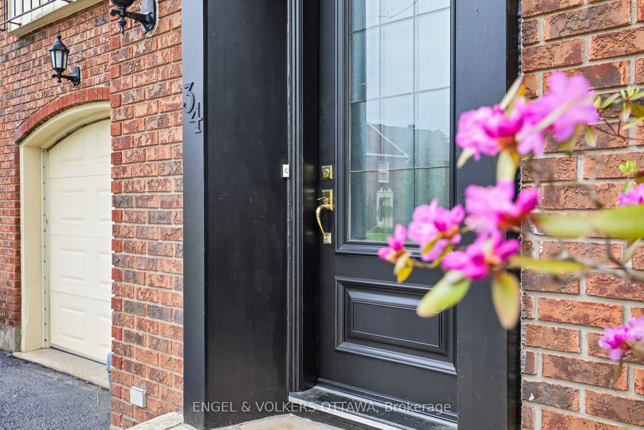 34 Chatsworth Crescent, Hunt Club - Windsor Park Village and Area, ON K1V 9Z1 photo 5