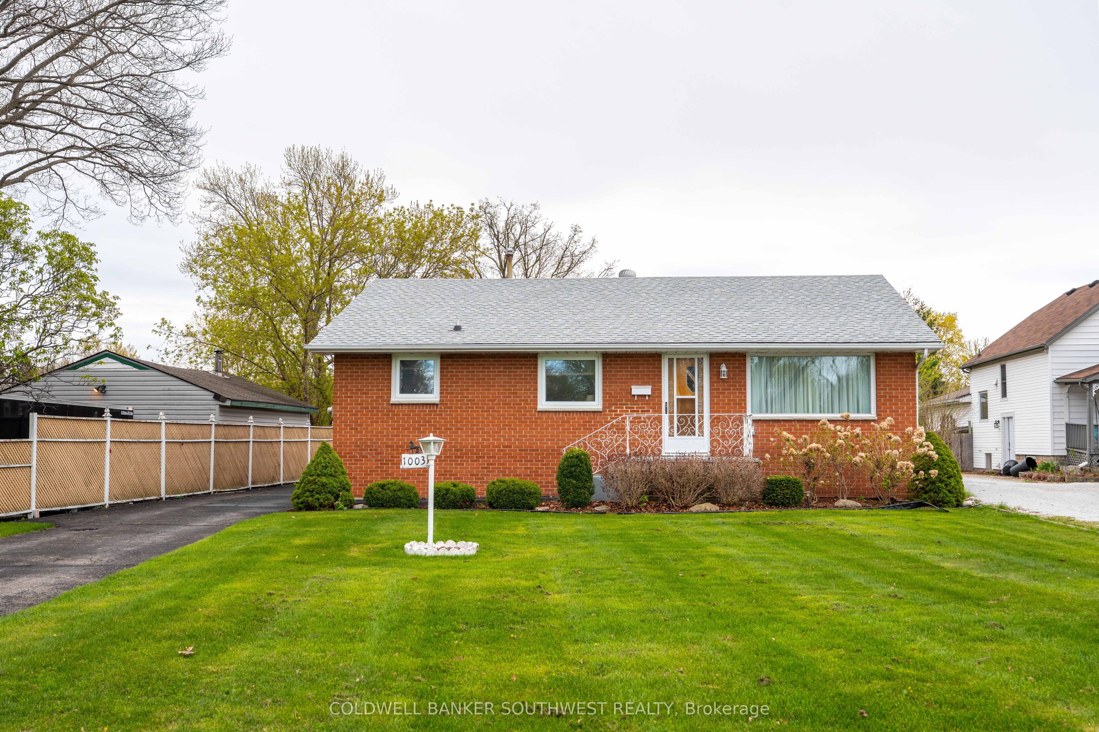 1003 Michigan Avenue, Sarnia, ON N7T 7B7