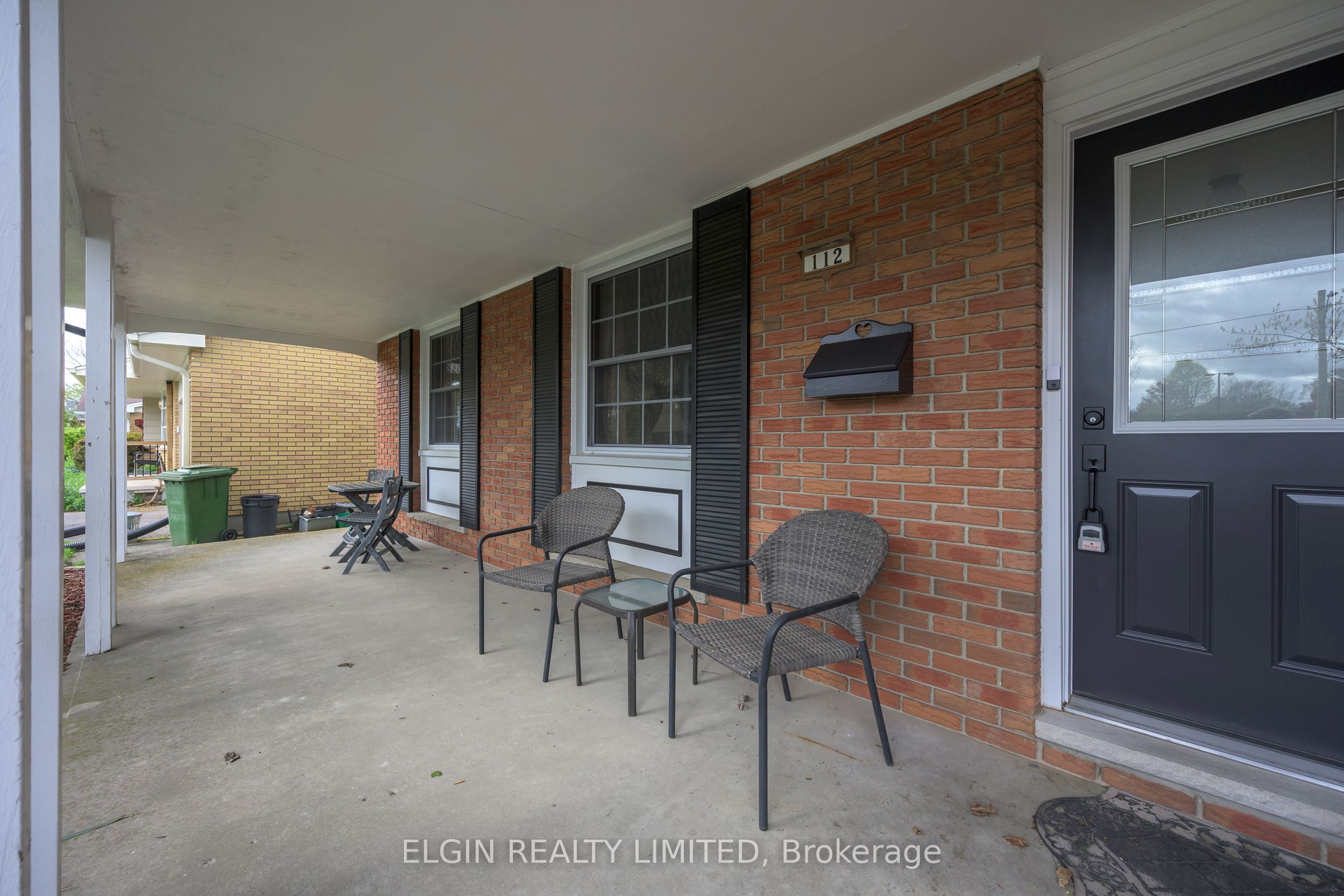 112 Park Avenue, St. Thomas, ON N5R 4W1 photo 2