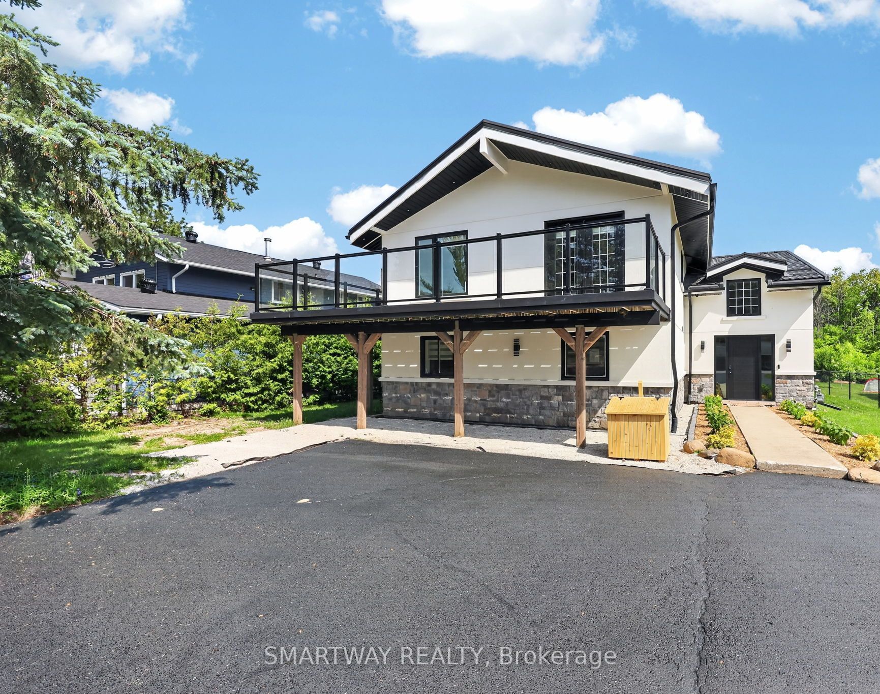 107 Campbell Crescent, Blue Mountains, ON L9Y 0P9 photo 3
