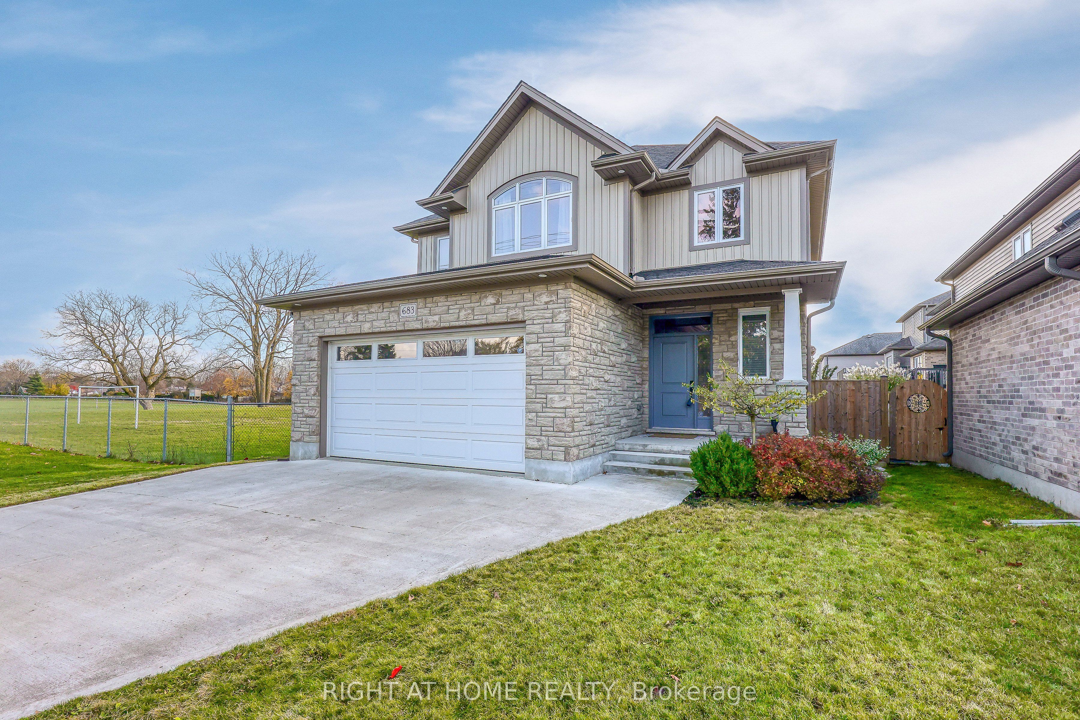 683 TENNENT Avenue, London North, ON N5X 0L3