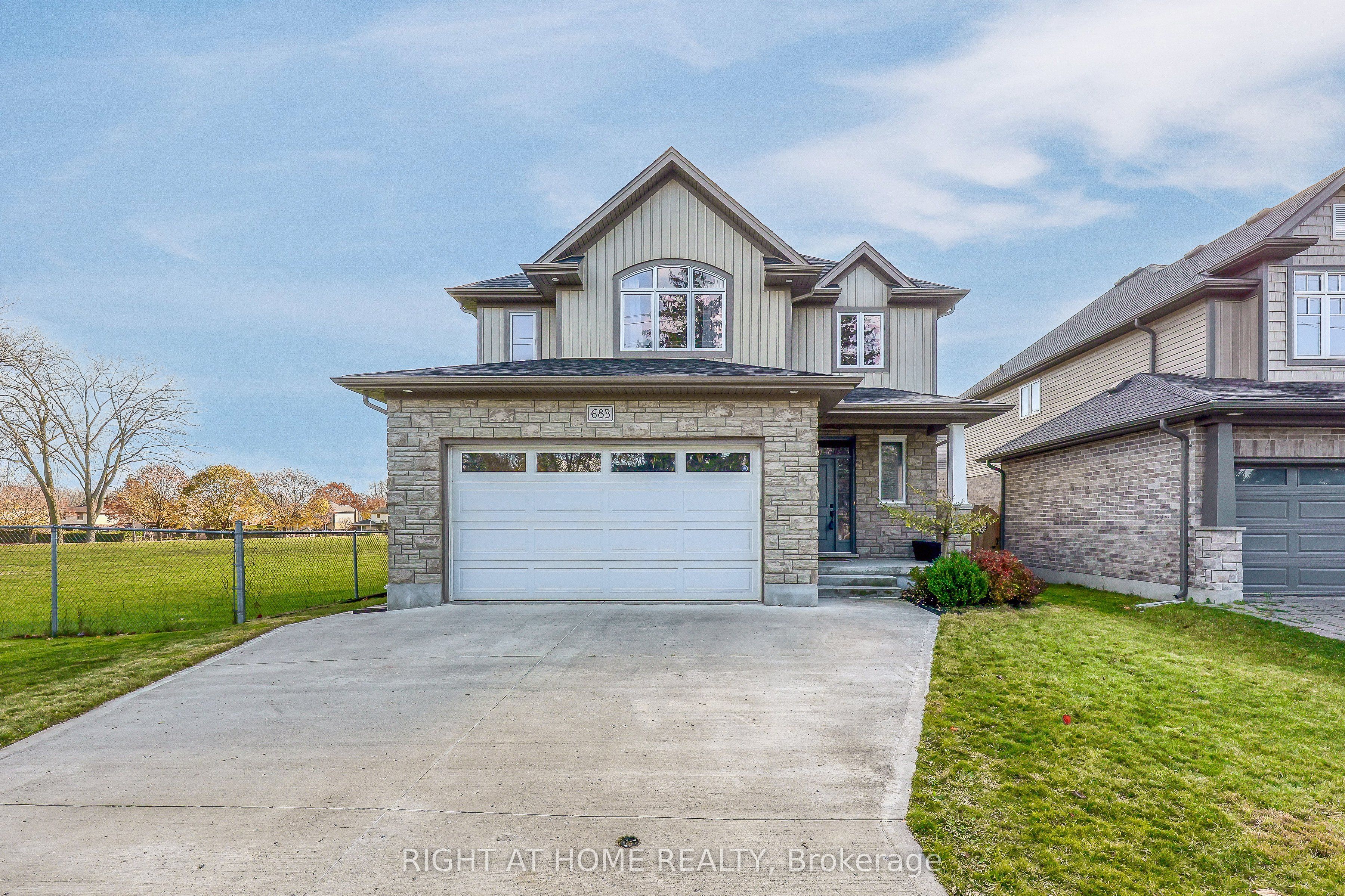 683 TENNENT Avenue, London North, ON N5X 0L3 photo 2