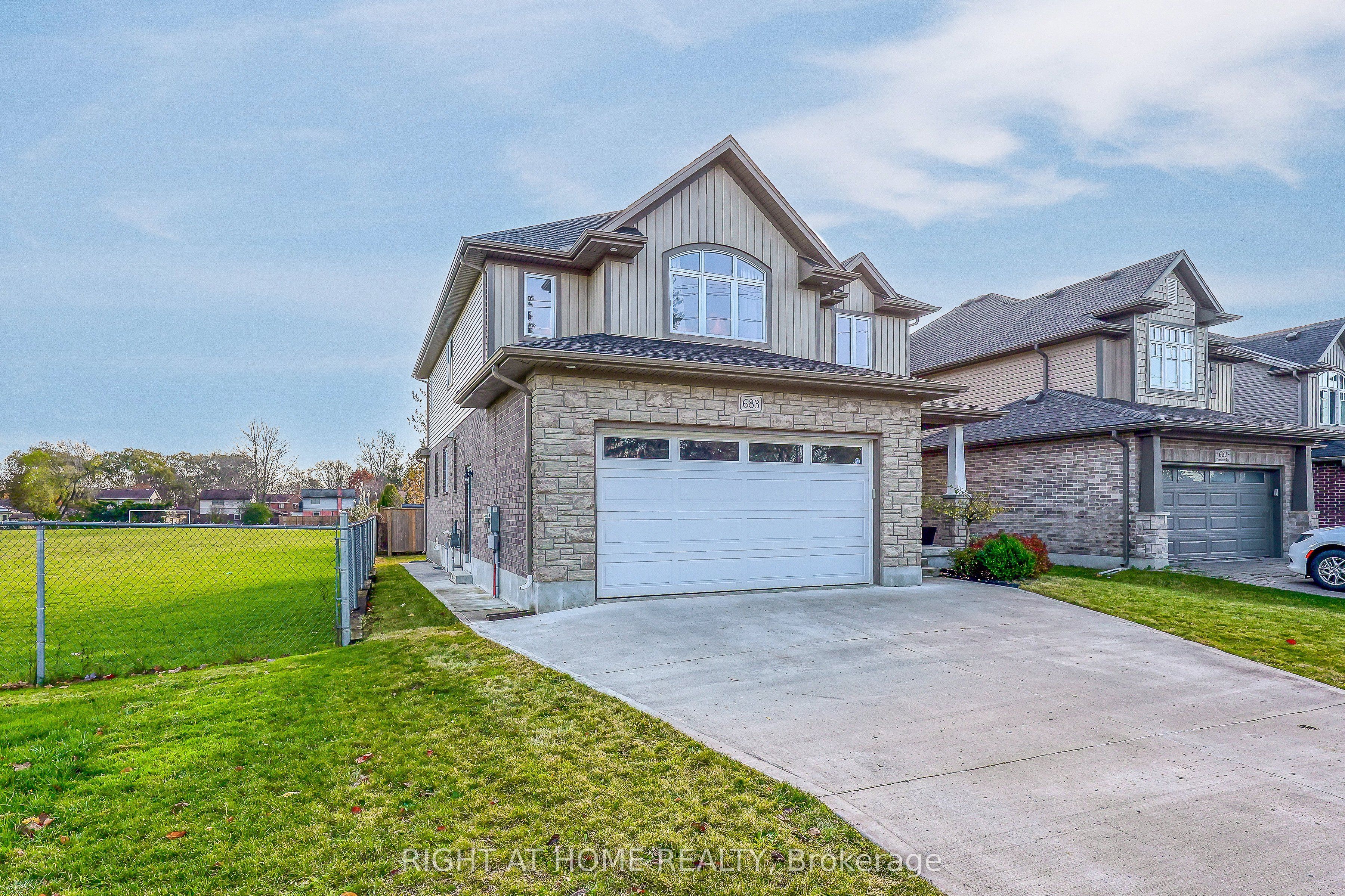 683 TENNENT Avenue, London North, ON N5X 0L3 photo 3