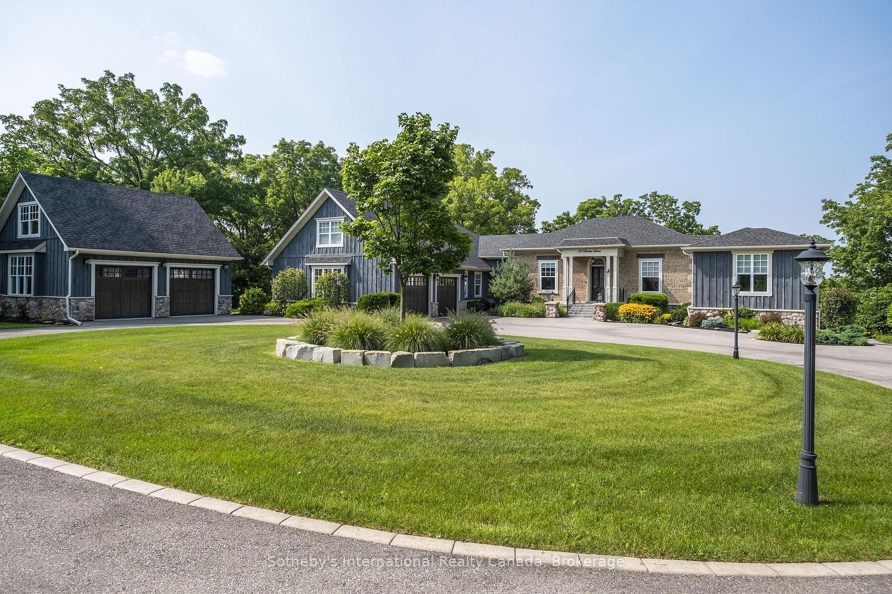24 Barker Street, Brant, ON N3L 2H5 photo 4