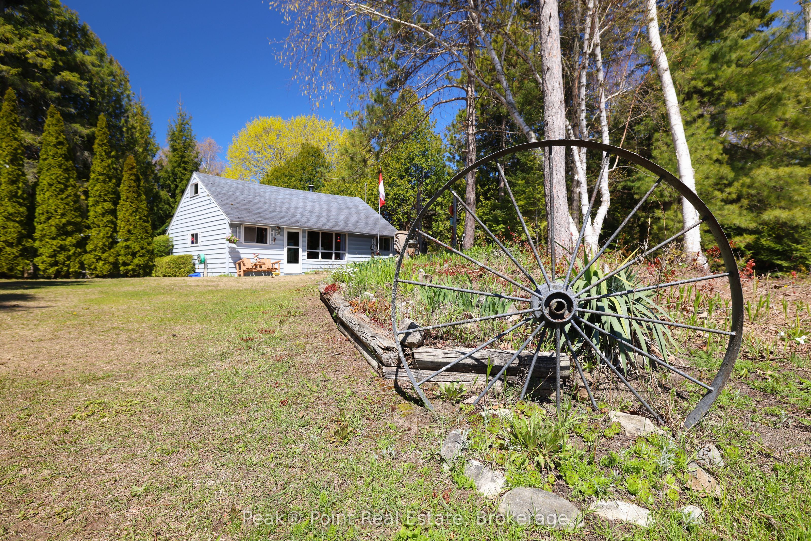 20 Clarence Avenue, South Bruce Peninsula, ON N0H 2G0 photo 3