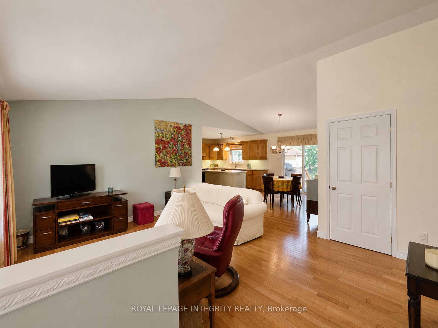 4 Cherry Avenue, South Stormont, ON K0C 1P0 photo 5