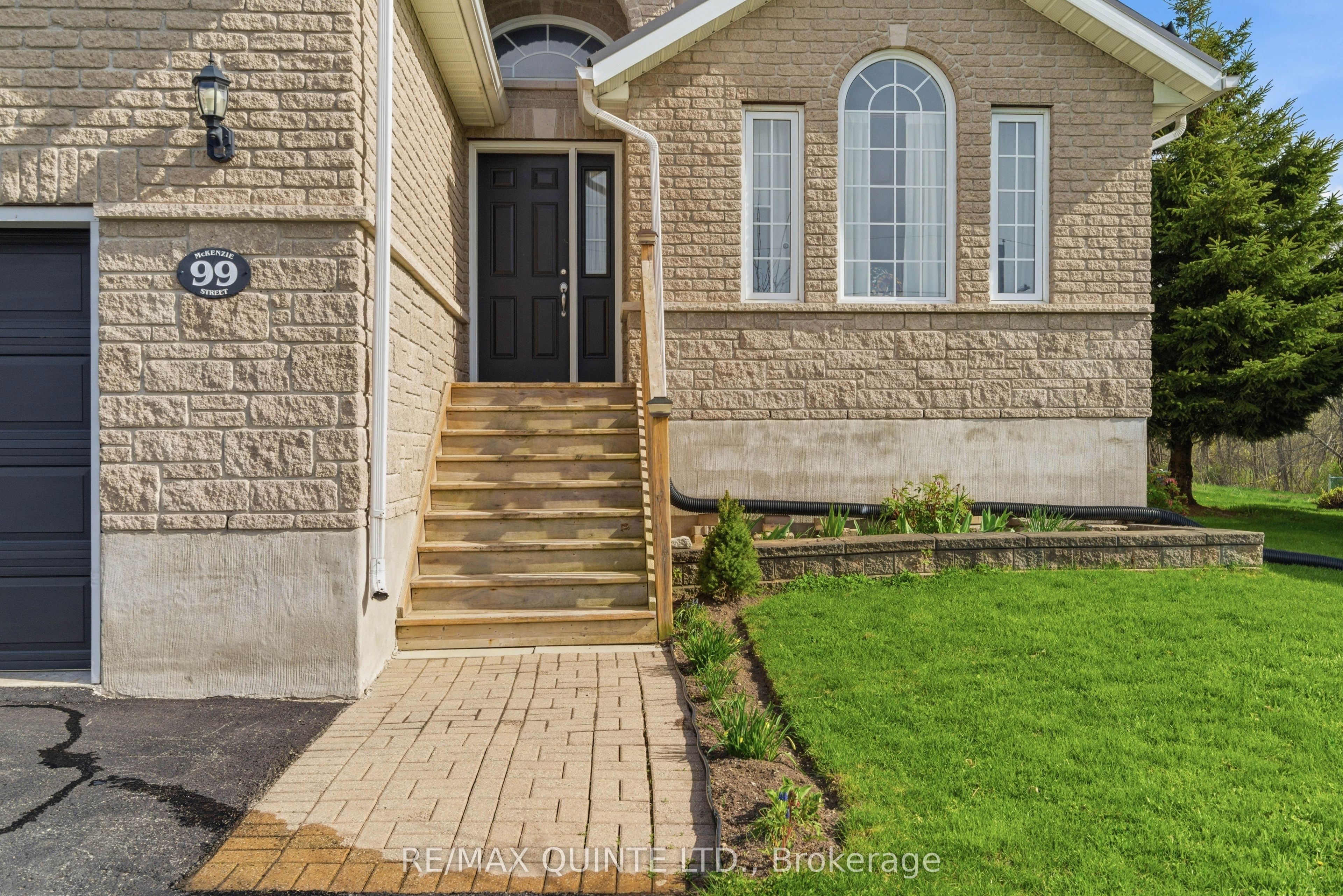 99 McKenzie Street, Centre Hastings, ON K0K 2K0 photo 3