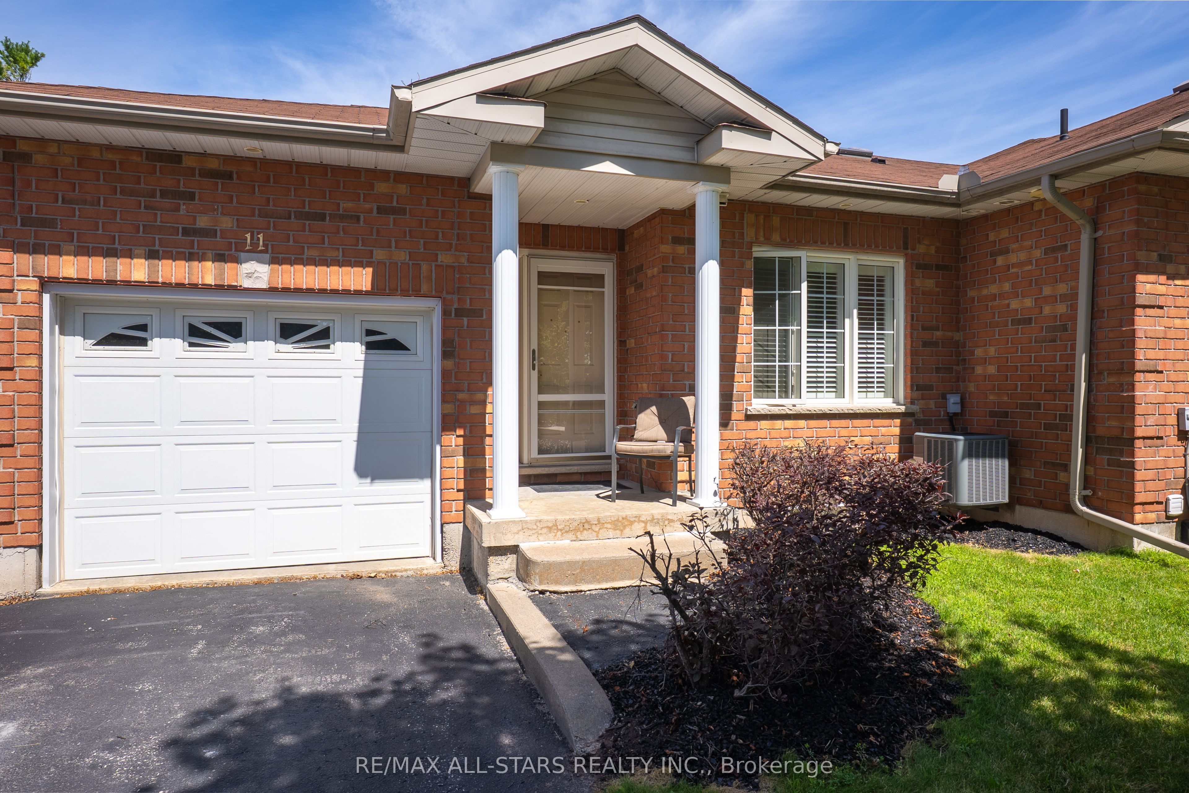 111 colborne Street 11, Kawartha Lakes, ON K0M 1N0 photo 2