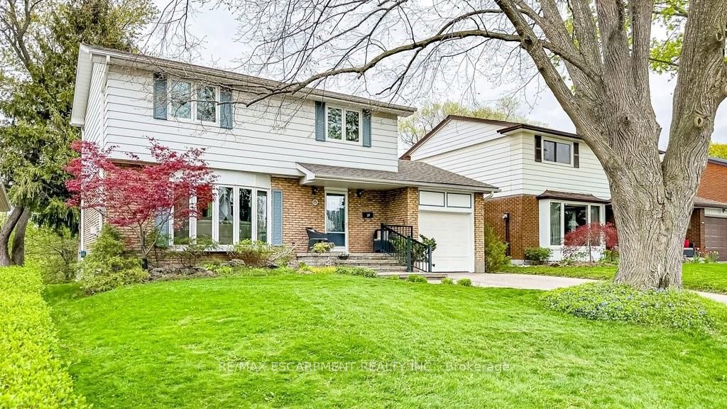 19 Chateau Court, Hamilton, ON L9C 5P3 photo 3