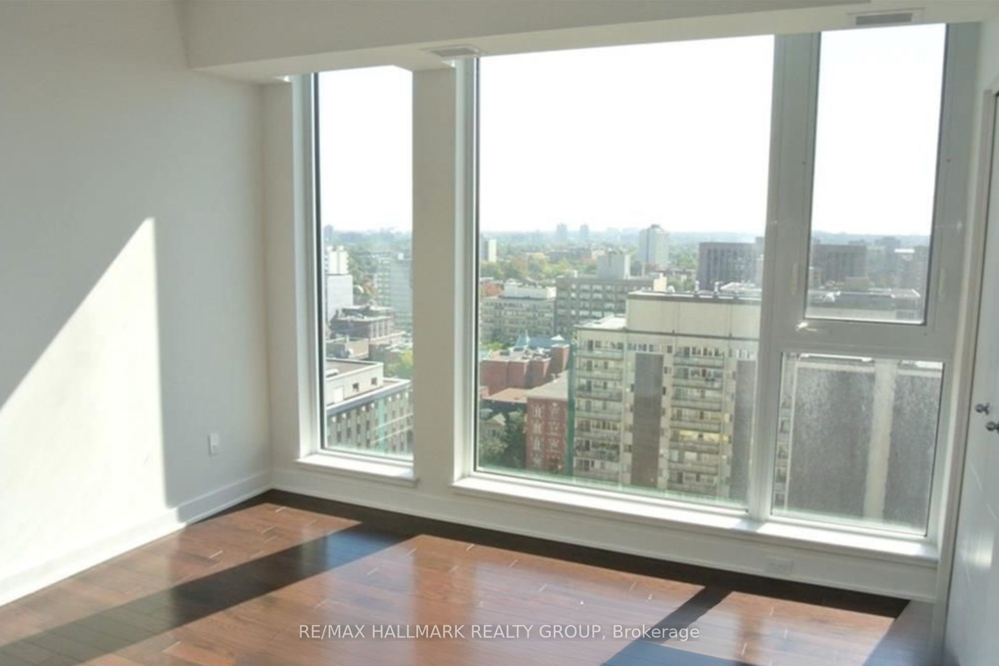 179 METCALFE Street 1509, Ottawa Centre, ON K2P 0W1 photo 3