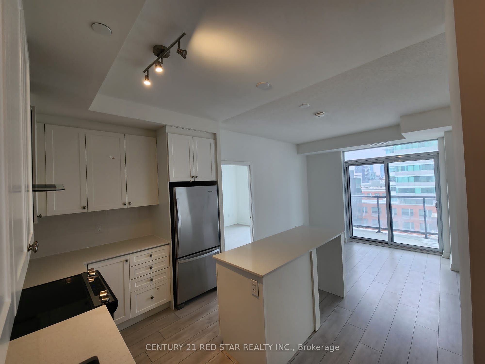 55 Duke Street W 601, Kitchener, ON N2H 0C9 photo 3