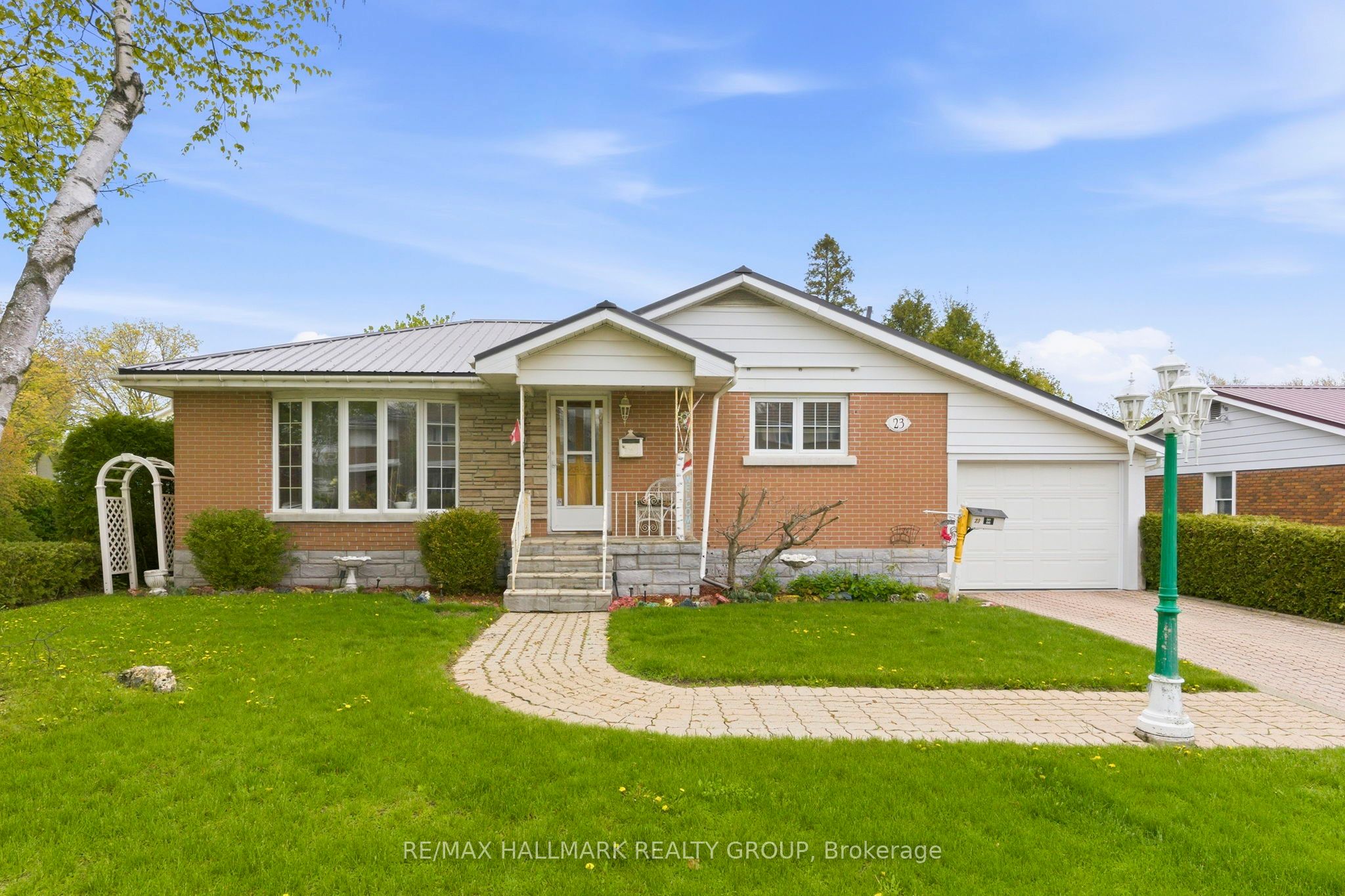 23 Aldershot Avenue, Brockville, ON K6V 2P7