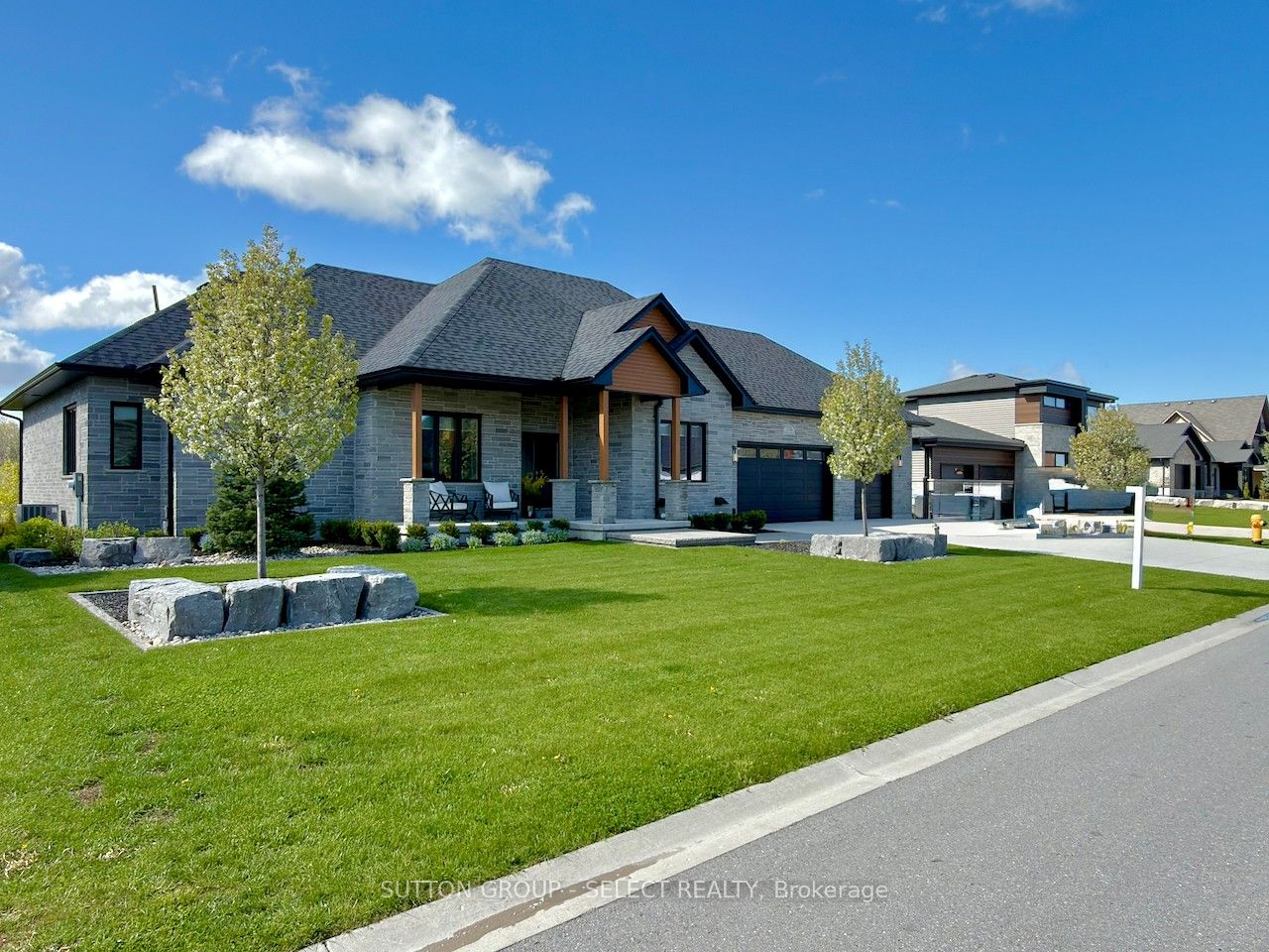 276 Hazelton Lane, South Huron, ON N0M 1S3
