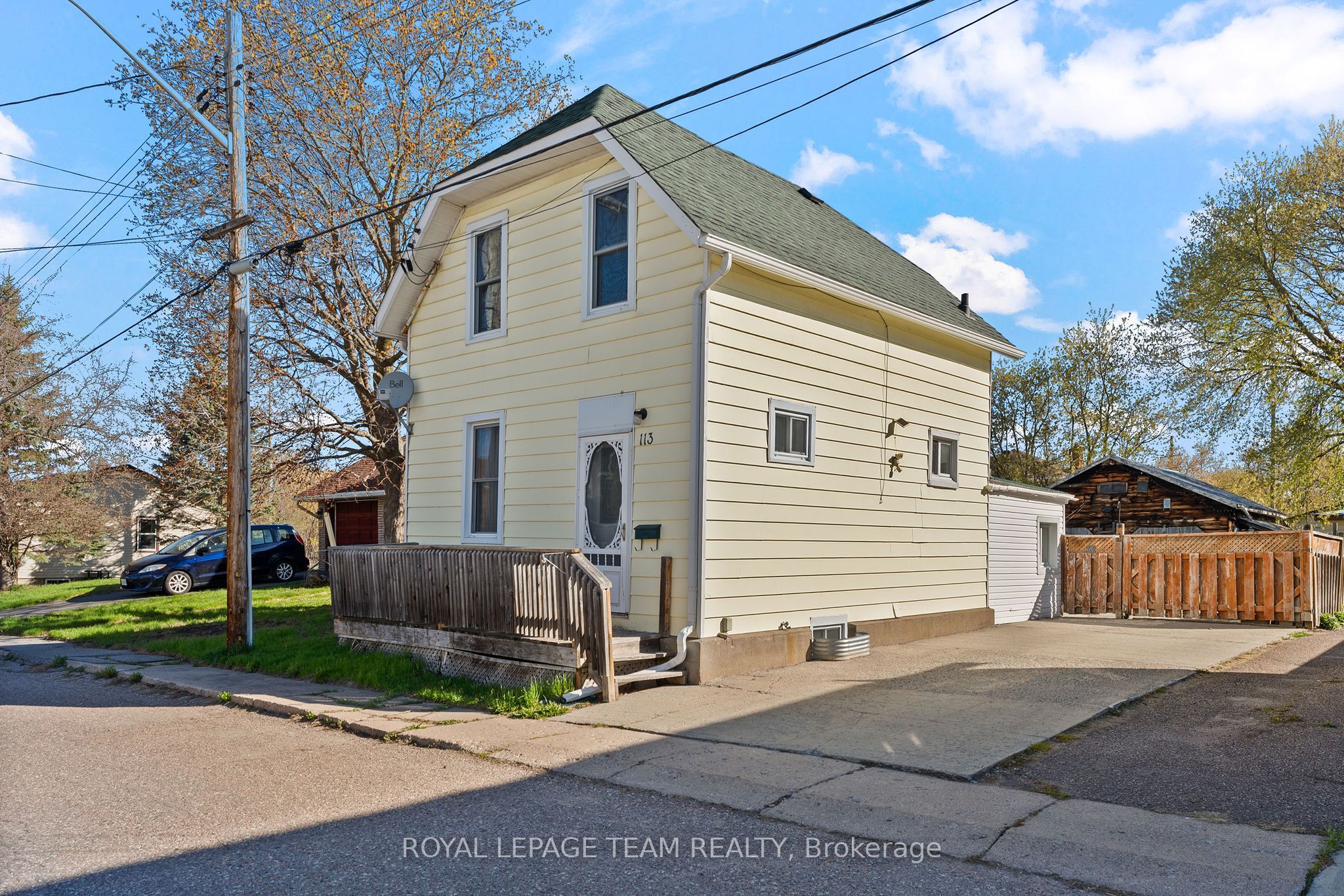 113 QUEEN Street N, Renfrew, ON K7V 2A4 photo 3