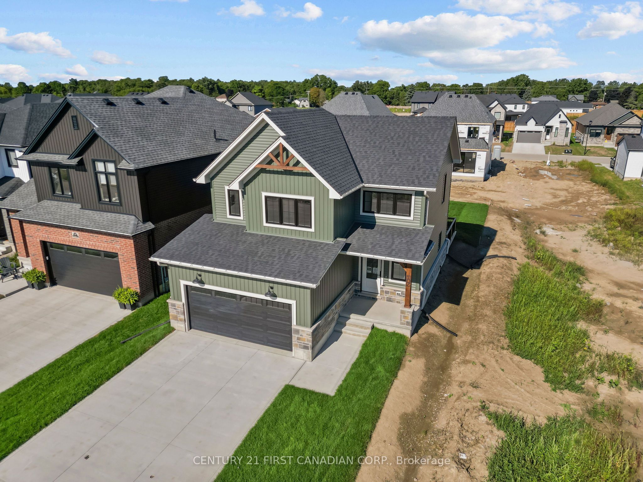 107 Sheldabren Street, North Middlesex, ON N0M 1A0 photo 4