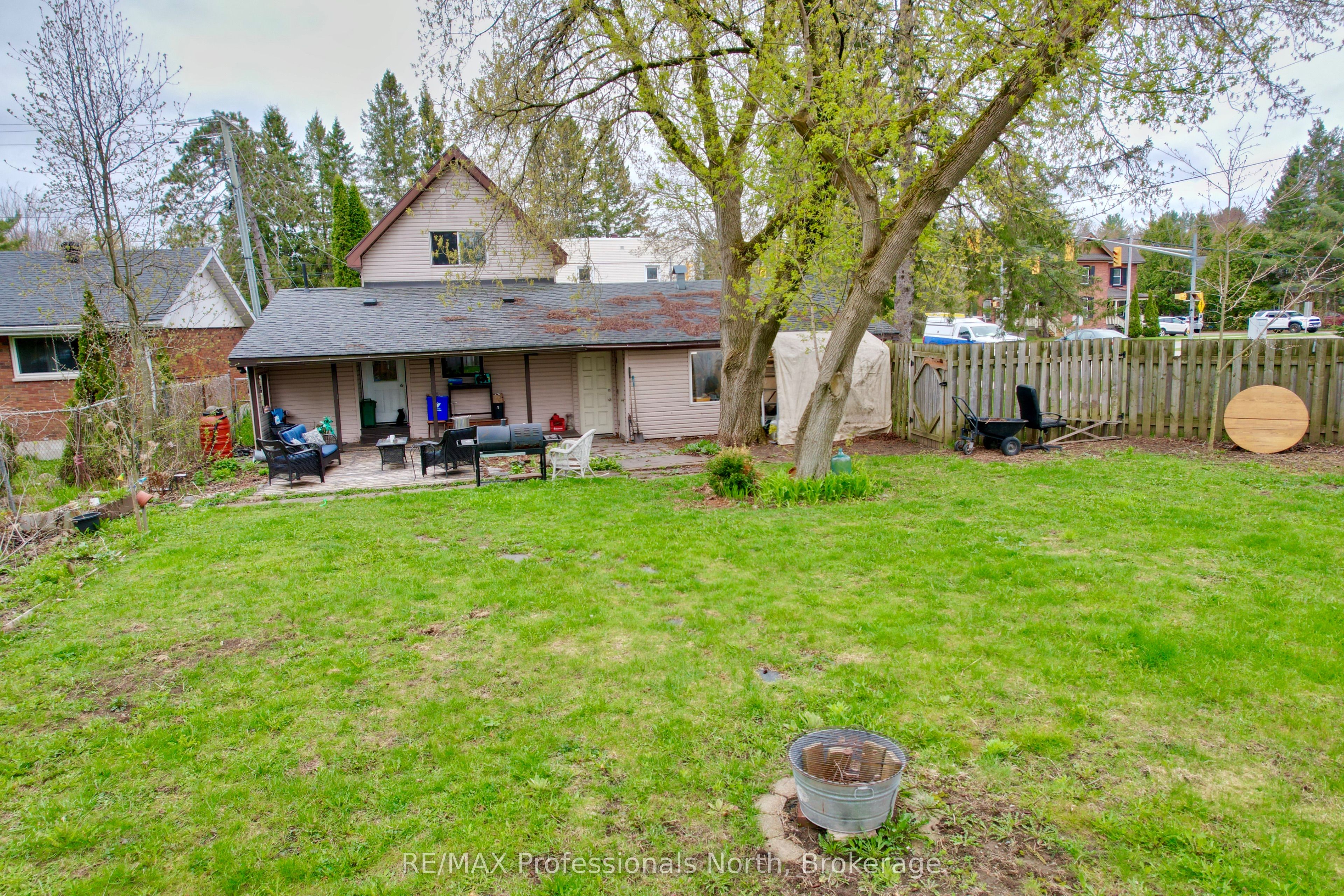 209 Dill St Street, Bracebridge, ON P1L 1E6 photo 5
