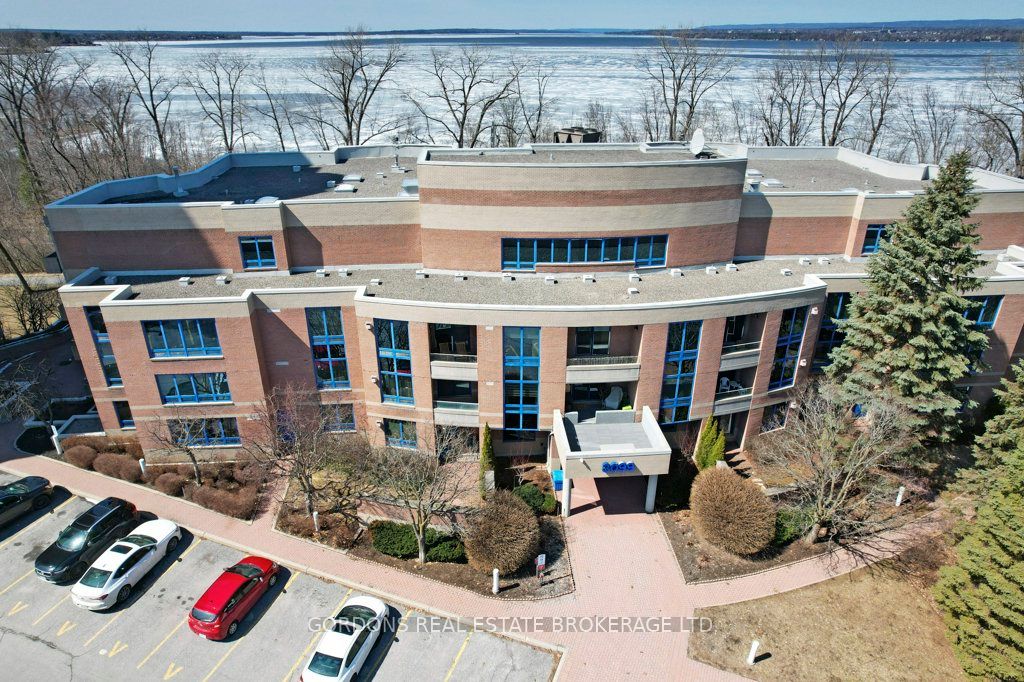 3099 Carling Avenue 103, Crystal Bay - Rocky Point - Bayshore, ON K2H 5A6