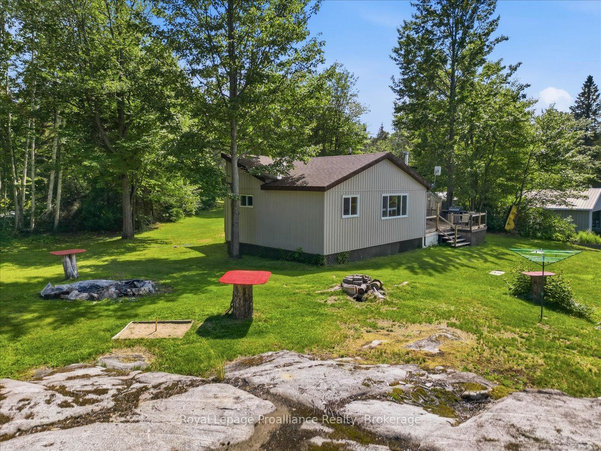 159A Granny's Lane, Addington Highlands, ON K0L 1W0 photo 2