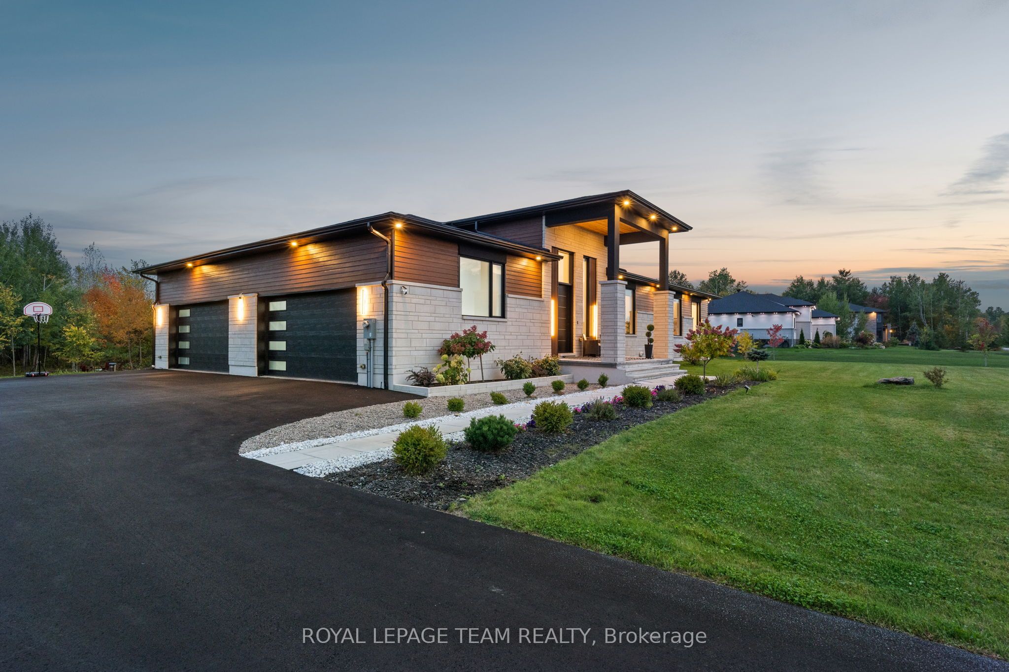 60 Synergy Way, Kanata, ON K2W 0K3 photo 4