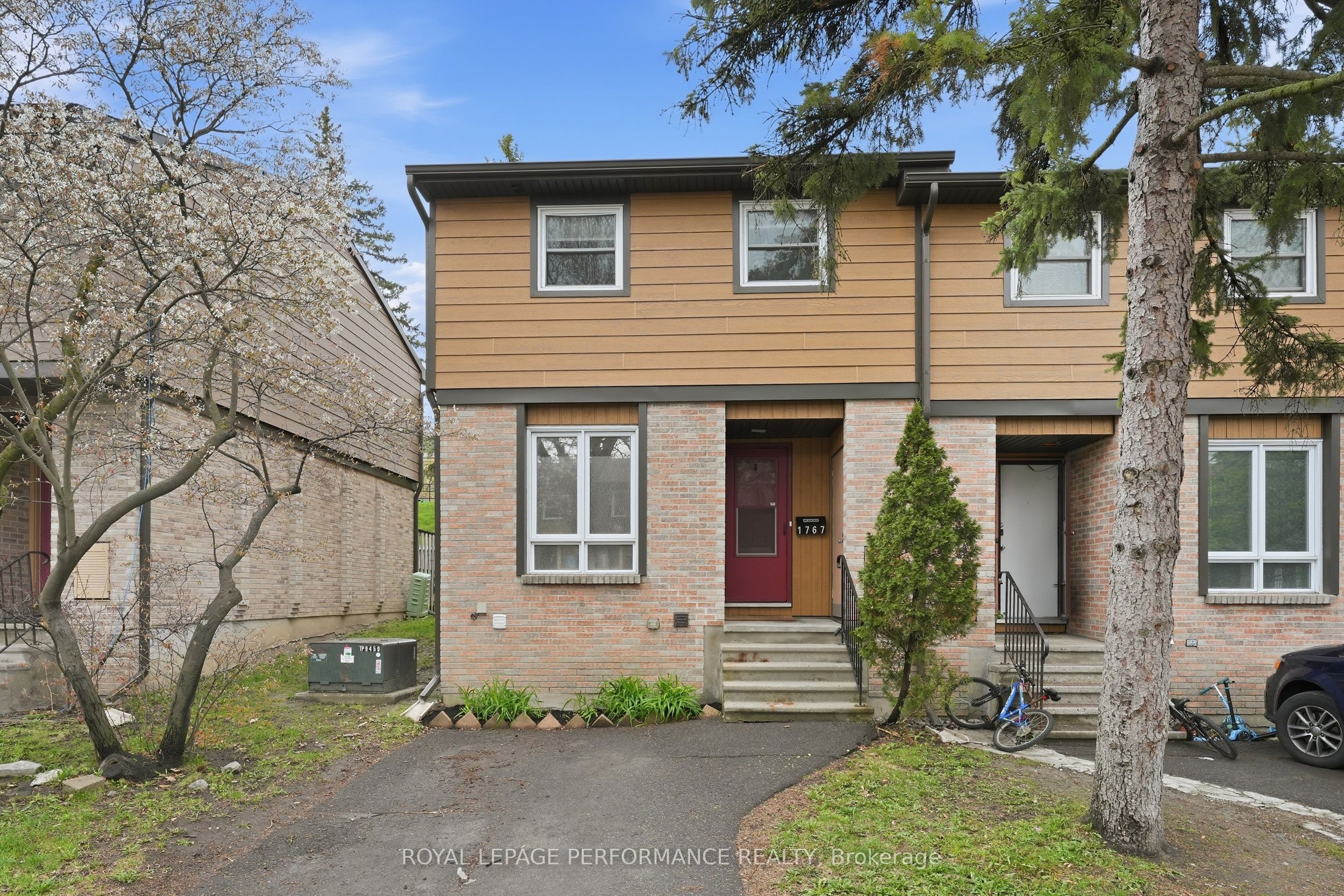 1767 Trappist Lane, Orleans - Convent Glen and Area, ON K1C 1X7