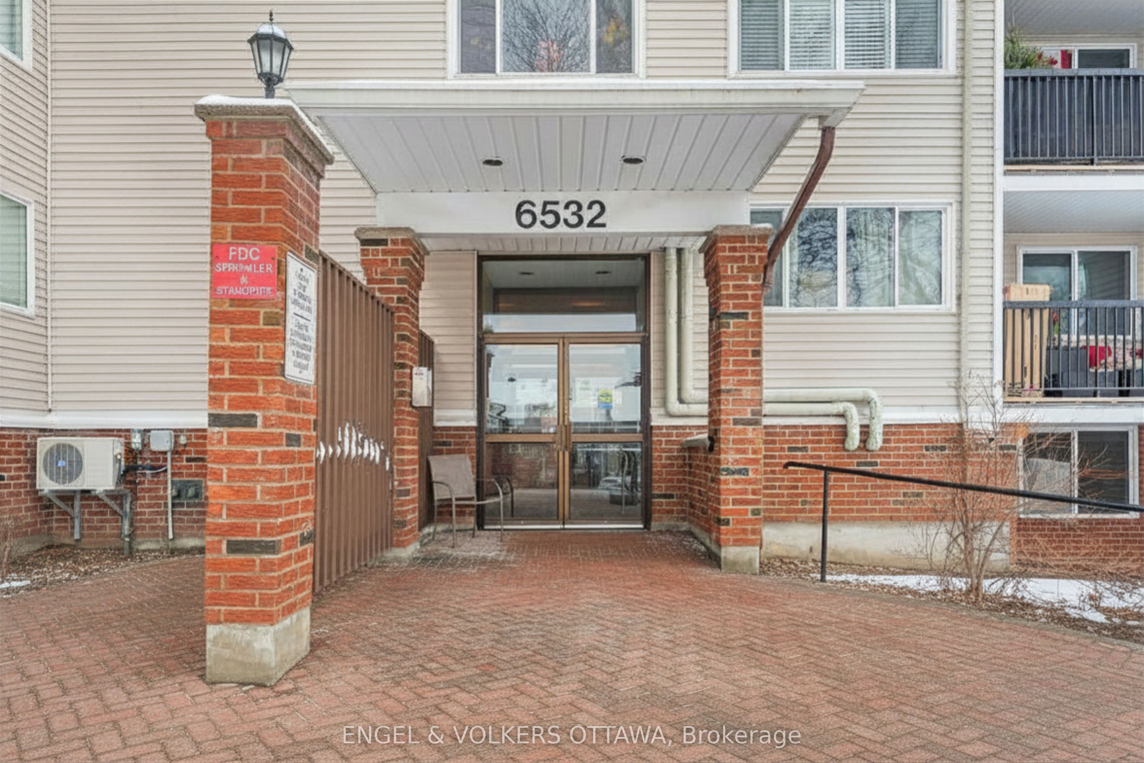 6532 Bilberry Drive 109, Orleans - Convent Glen and Area, ON K1C 4N9 photo 2