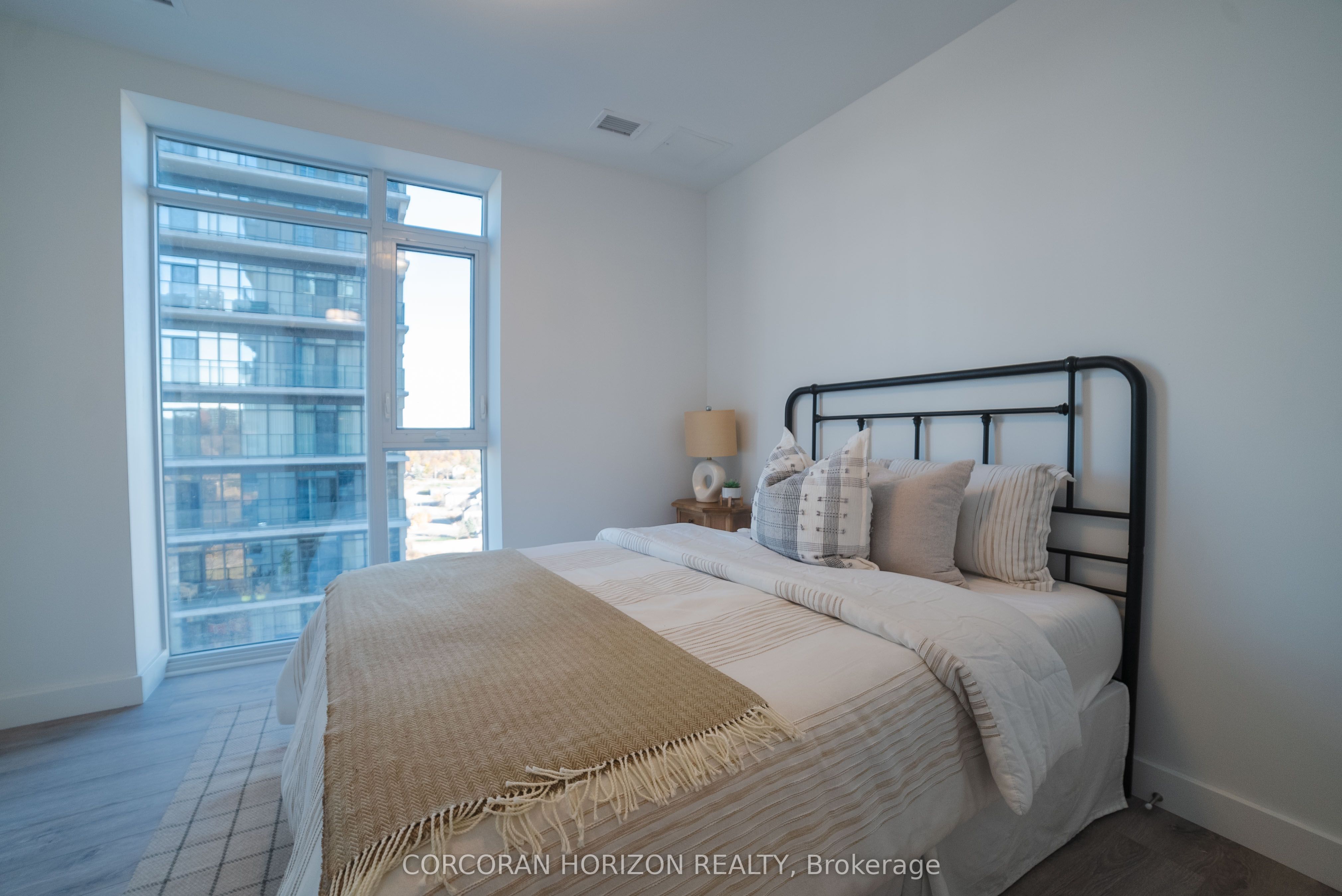 15 Glebe Street S 1701, Cambridge, ON N1S 2L8 photo 3