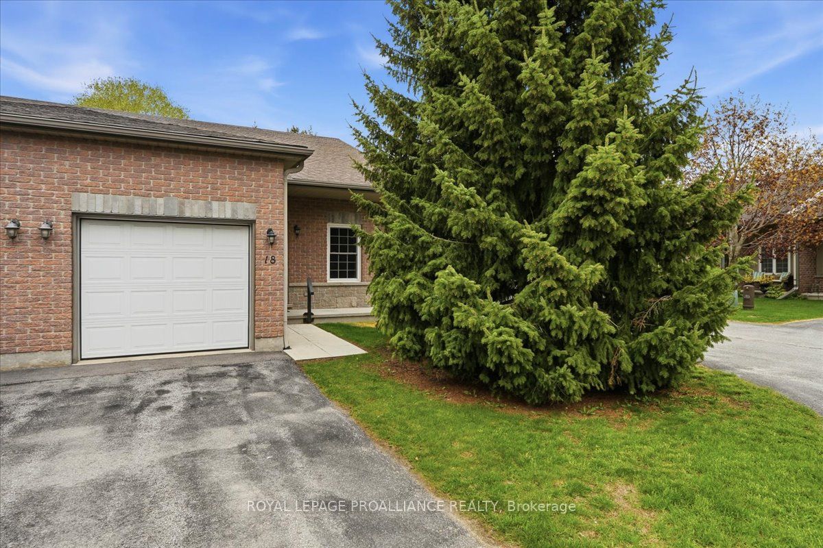 1 Rosemary Court 18, Prince Edward County, ON K0K 2T0 photo 2