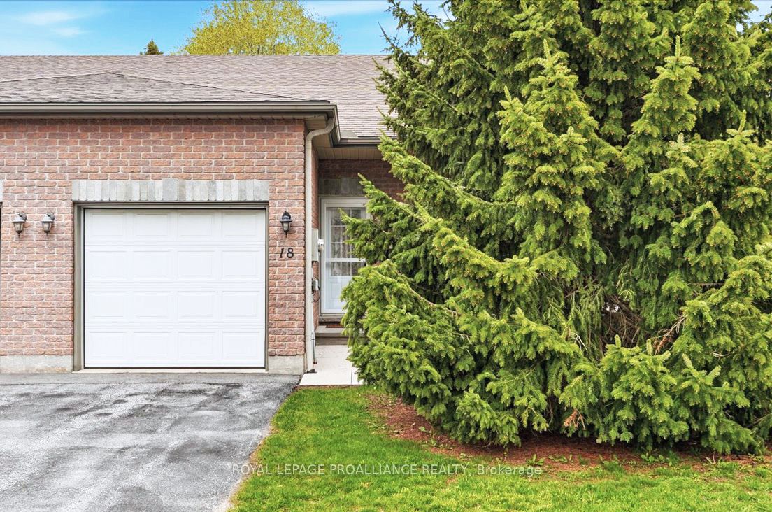 1 Rosemary Court 18, Prince Edward County, ON K0K 2T0 photo 4