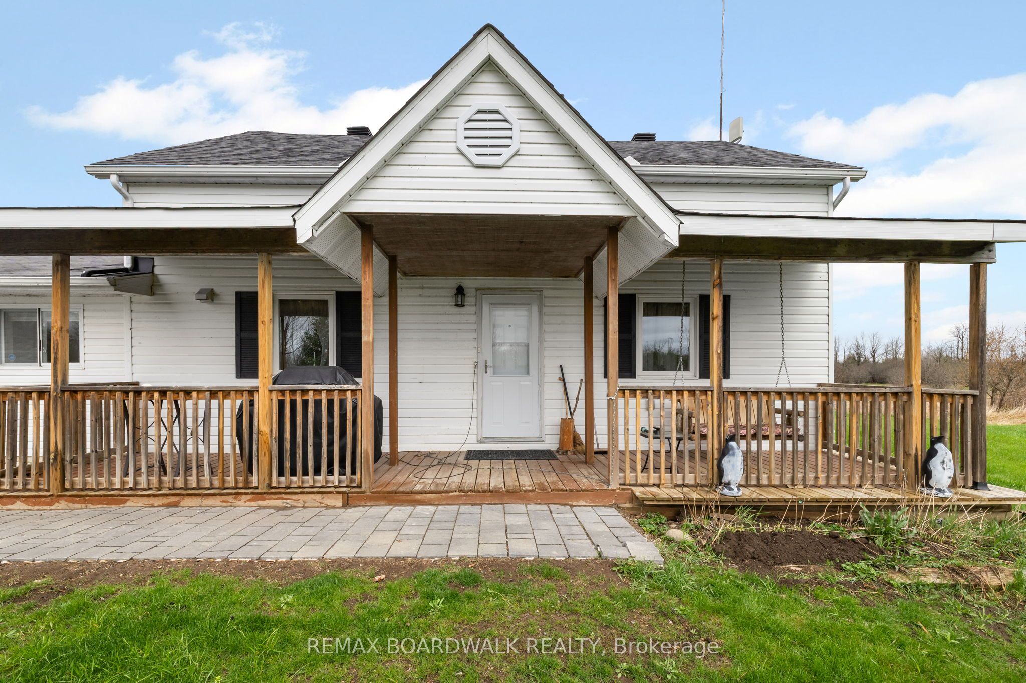 1758 Nolans Road, Montague, ON K7A 4S6 photo 2