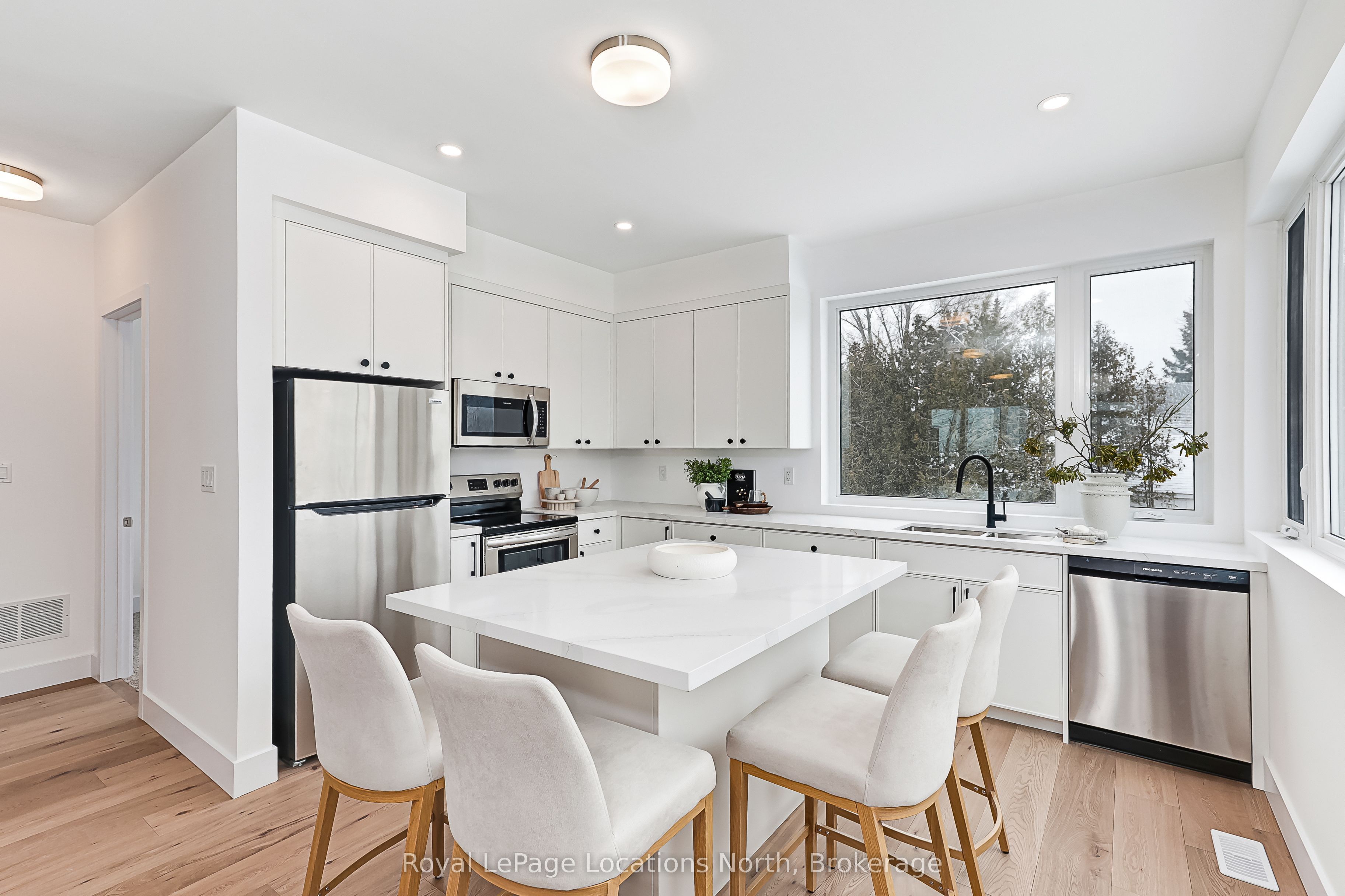 25 Lansdowne Street S 6, Blue Mountains, ON N0H 2P0 photo 3