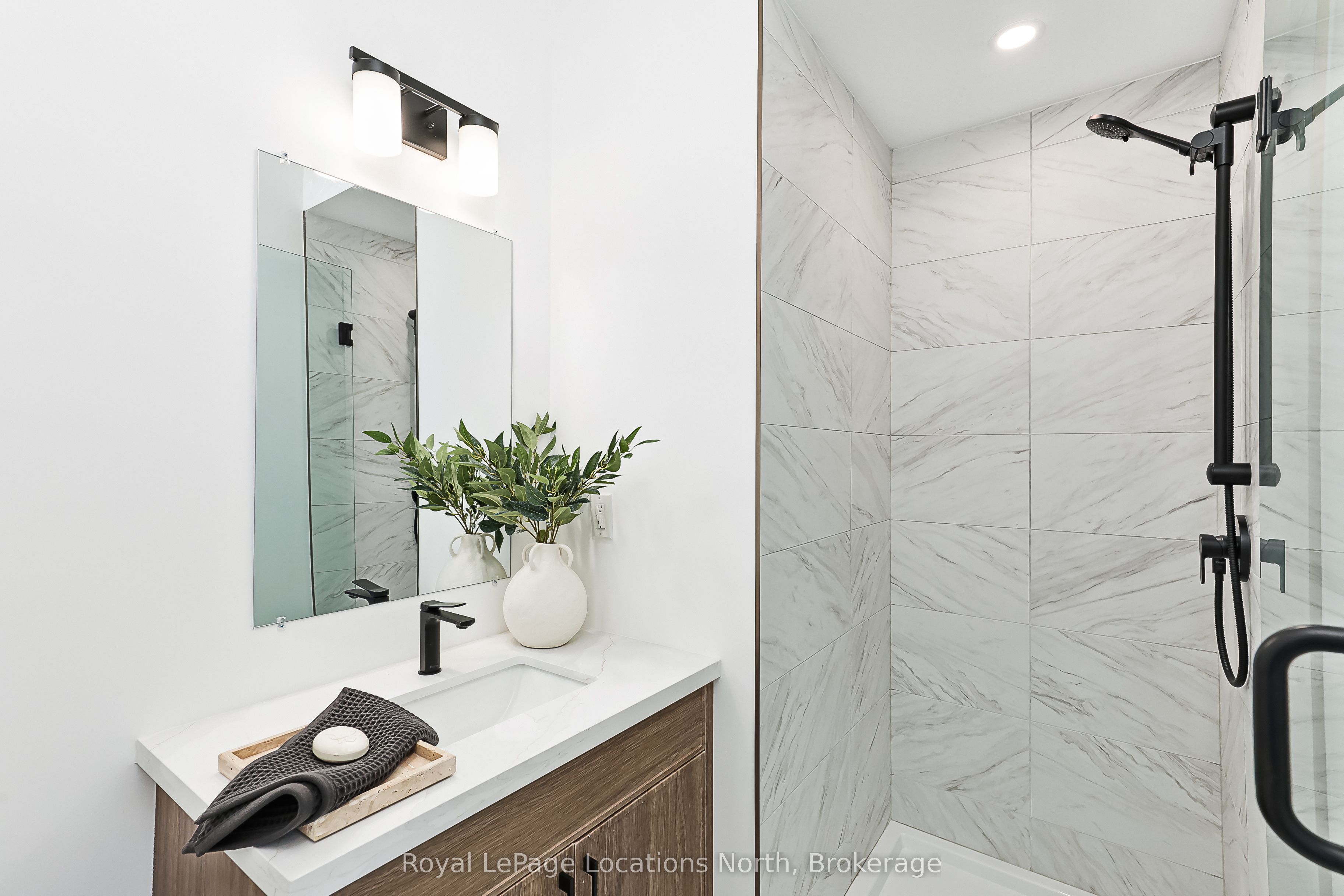 25 Lansdowne Street S 6, Blue Mountains, ON N0H 2P0 photo 5
