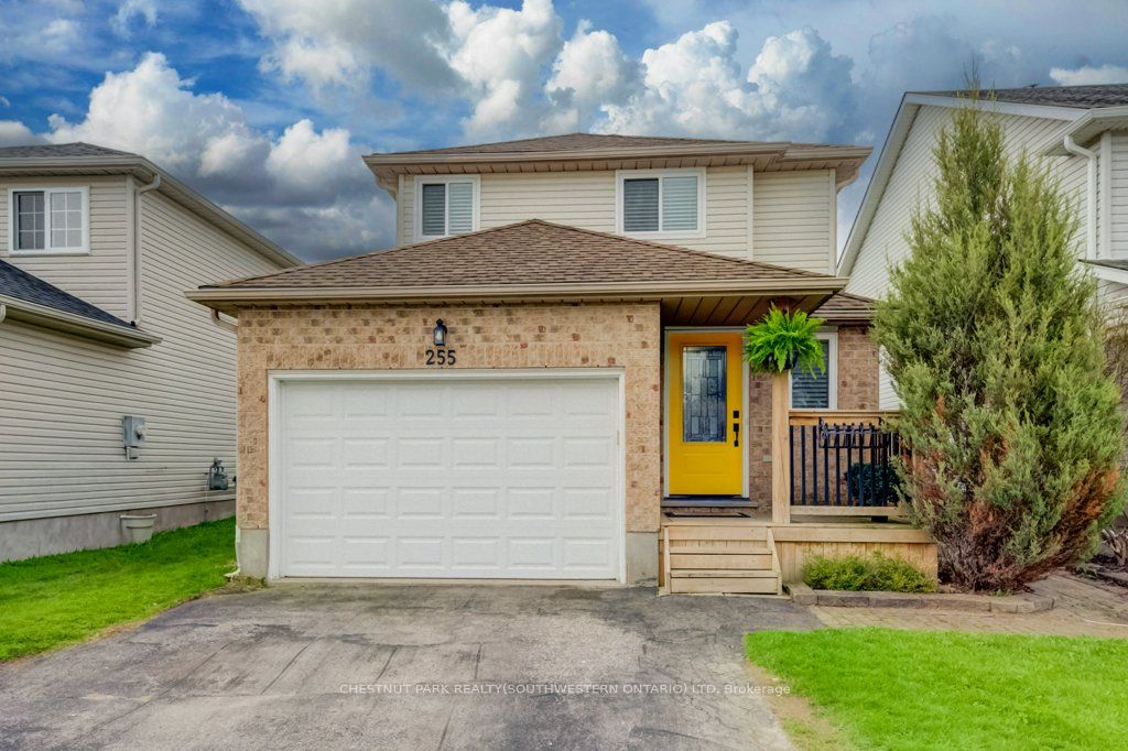 255 Highbrook Crescent W, Kitchener, ON N2E 3P6 photo 3