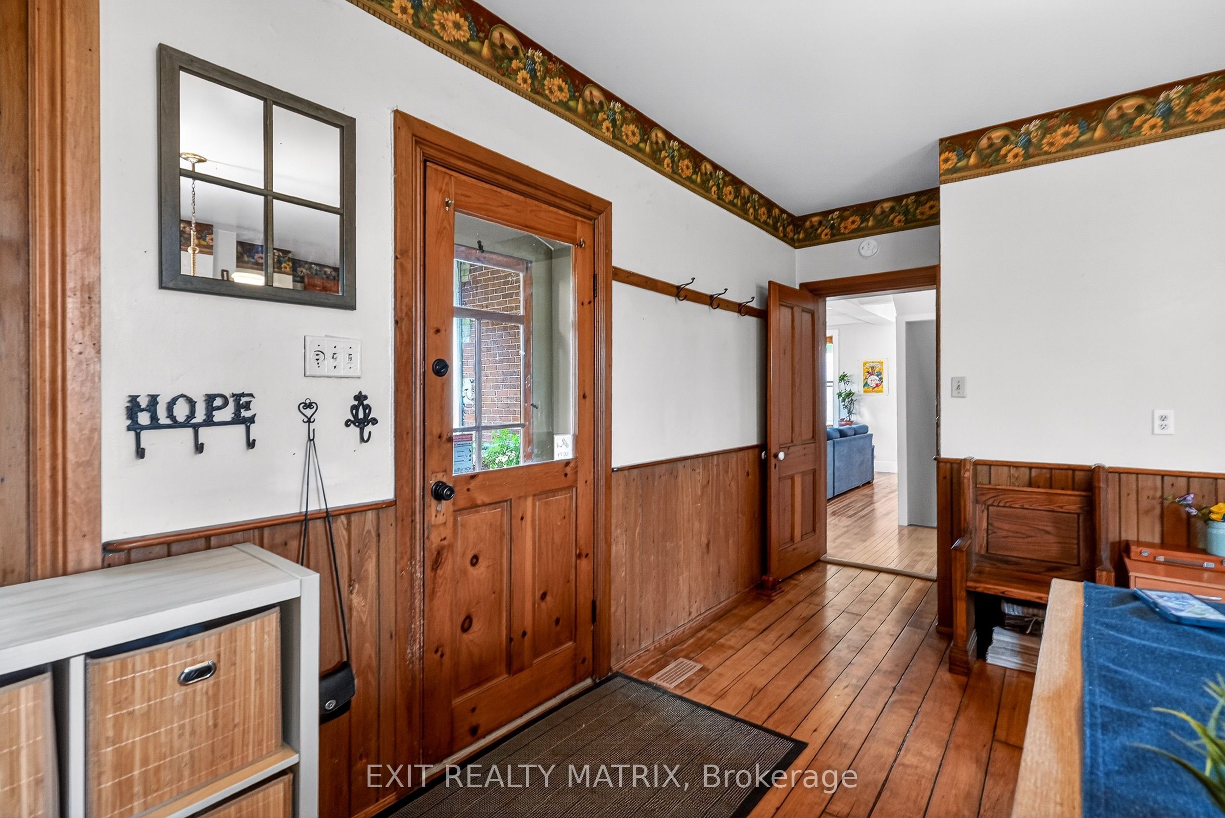7499 Bank Street, Greely - Metcalfe - Osgoode - Vernon and Area, ON K0A 2P0 photo 2