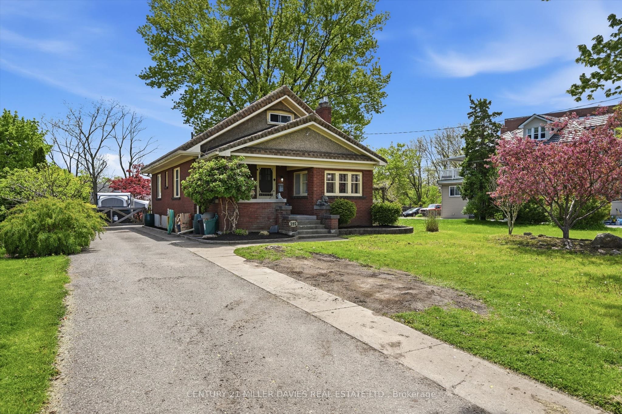 392 Queenston Street, St. Catharines, ON L2P 2X9 photo 3