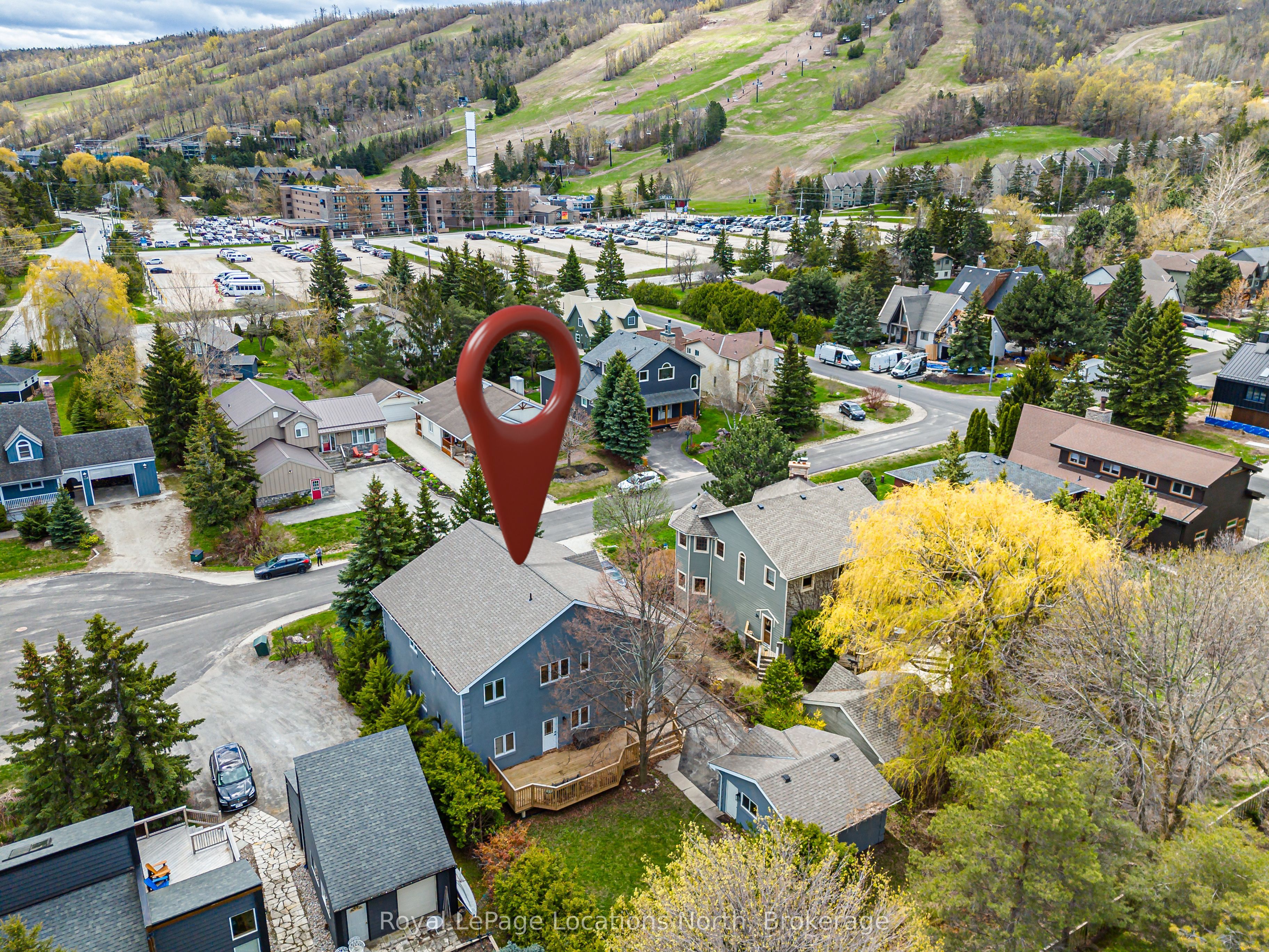 137 Pioneer Lane, Blue Mountains, ON L9Y 0M7