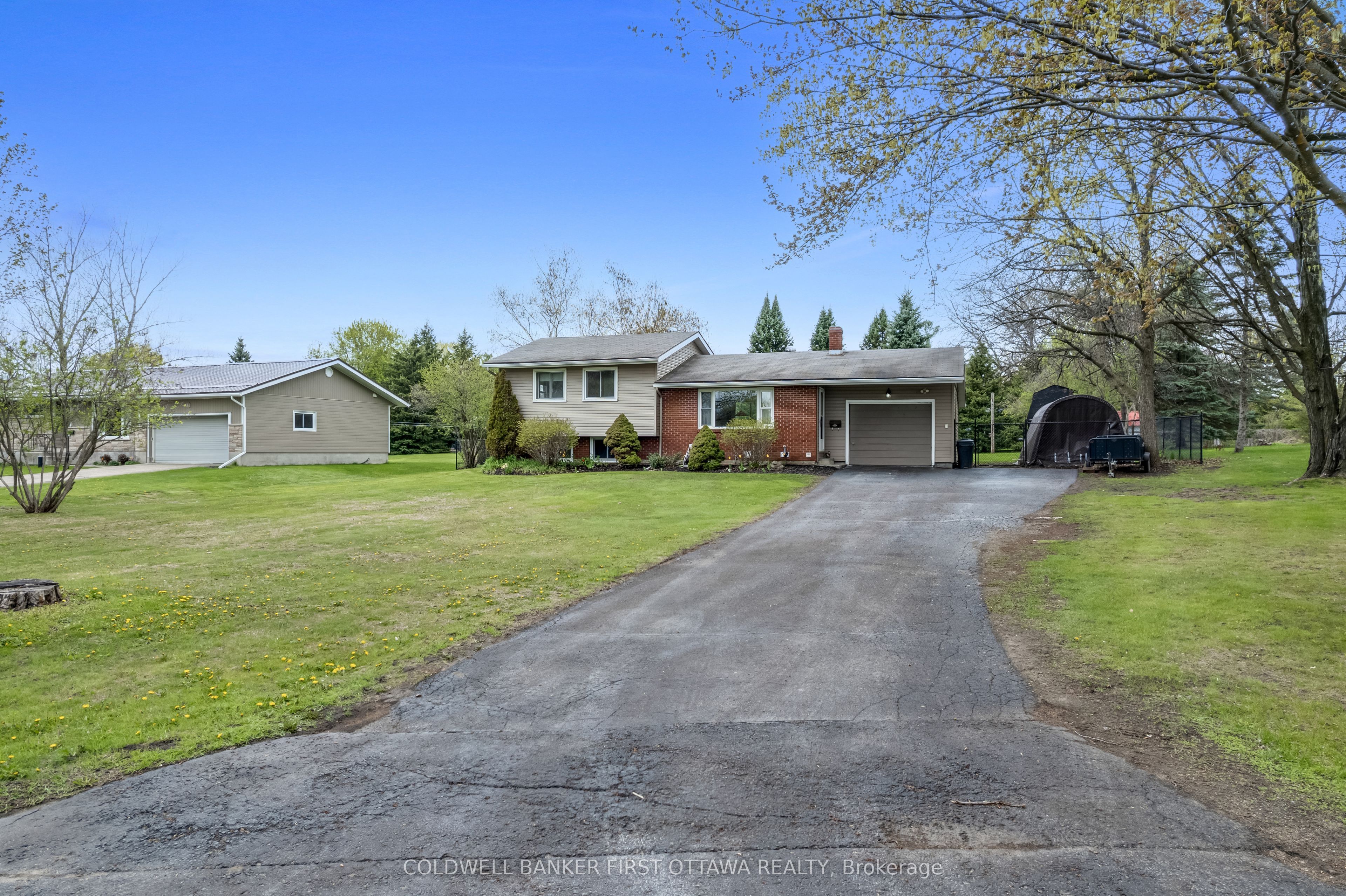 114 Morris Road S, Drummond/North Elmsley, ON K7H 3A8 photo 2