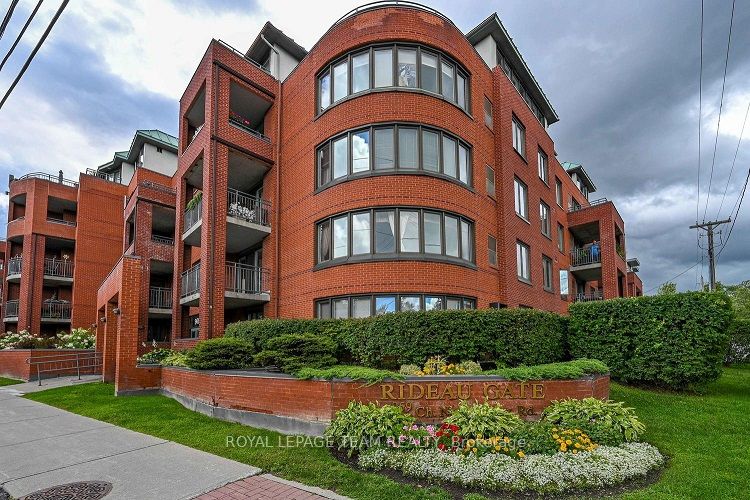 959 North River Road 203, Overbrook - Castleheights and Area, ON K1K 3V3