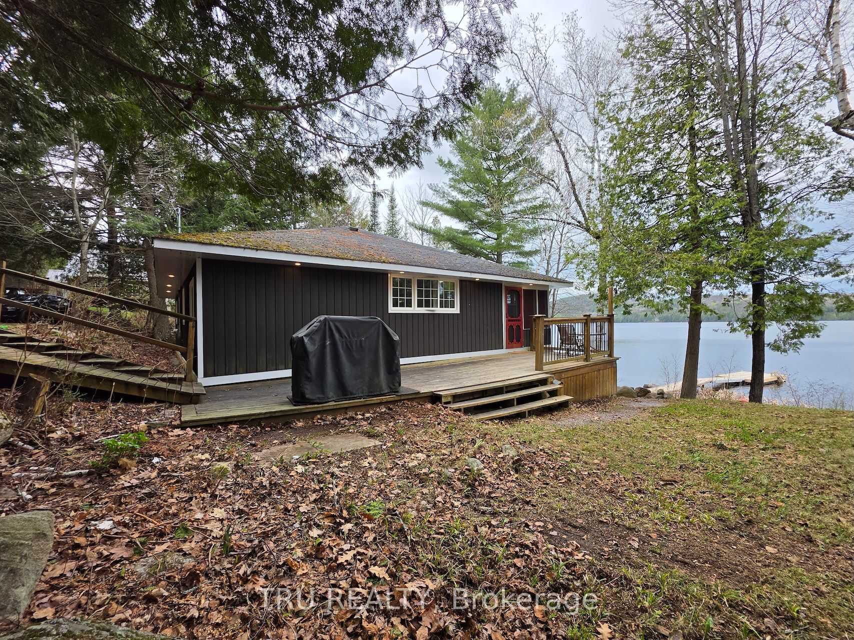 952 Siberia Road, Madawaska Valley, ON K0J 1B0