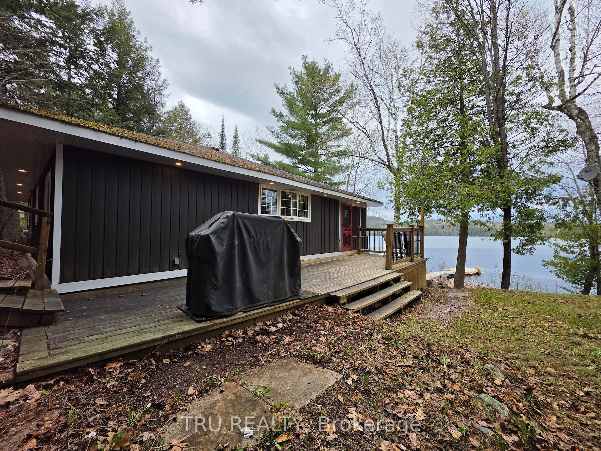 952 Siberia Road, Madawaska Valley, ON K0J 1B0 photo 2