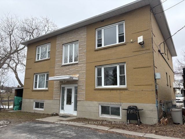 188 Henry Street, Quinte West, ON K8V 5L3 photo 2